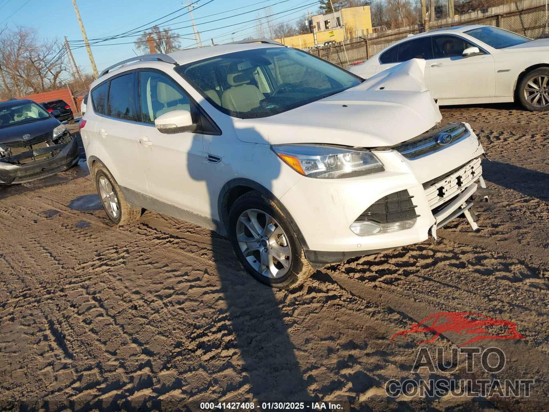 FORD ESCAPE 2015 - 1FMCU9J90FUB28268