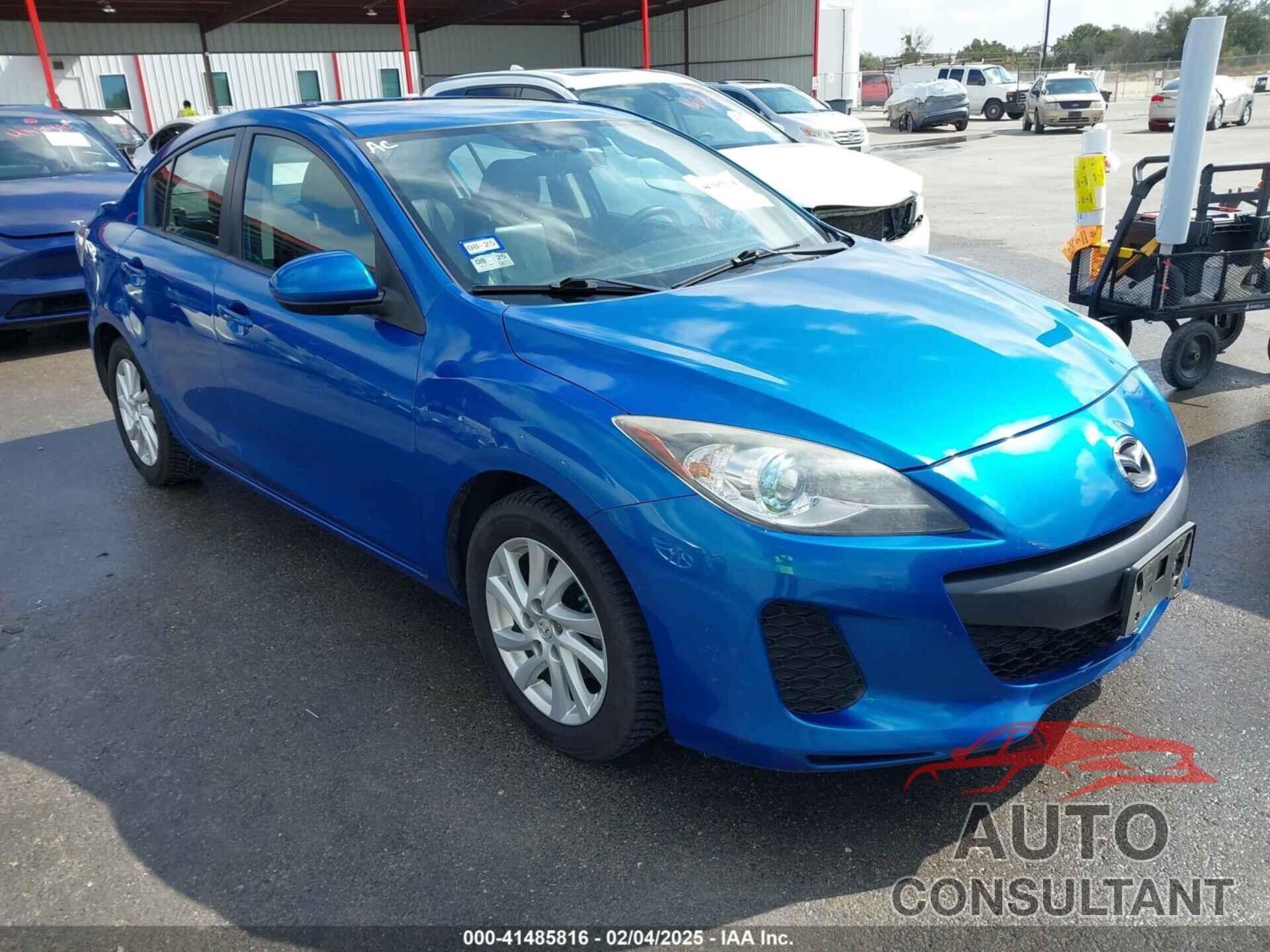 MAZDA MAZDA3 2012 - JM1BL1W78C1668363