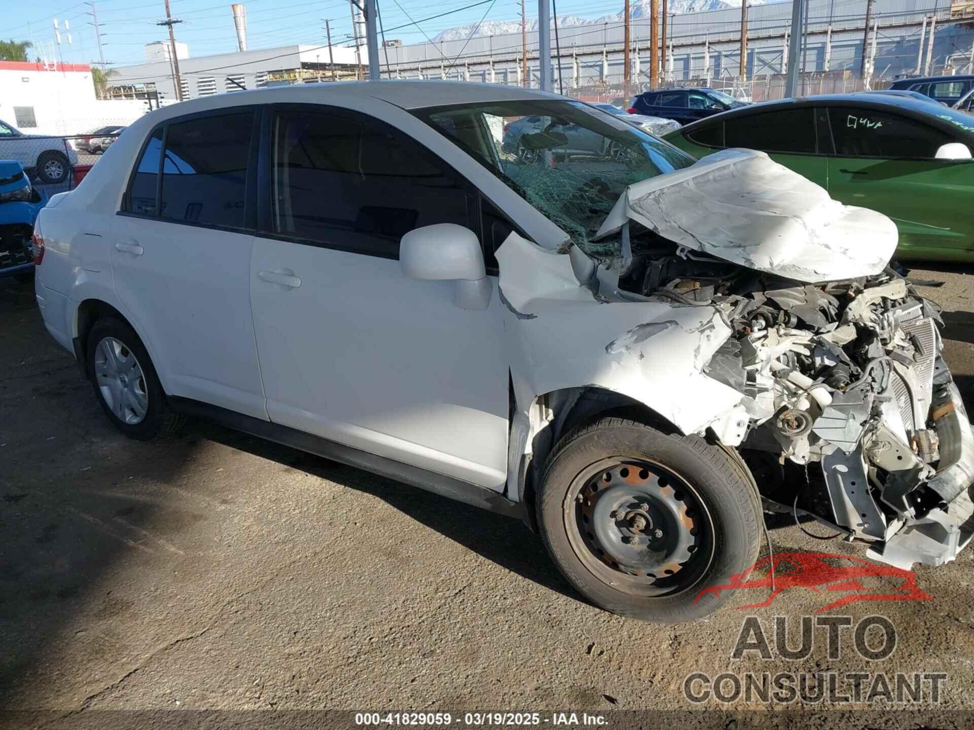 NISSAN VERSA 2011 - 3N1BC1AP9BL417255