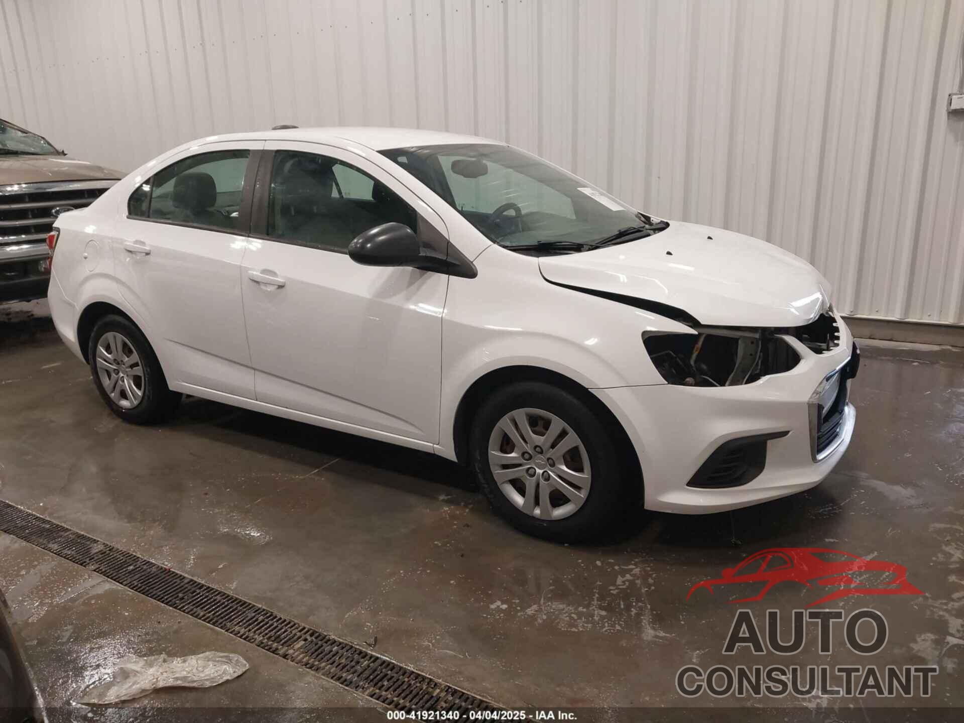 CHEVROLET SONIC 2017 - 1G1JB5SHXH4153660