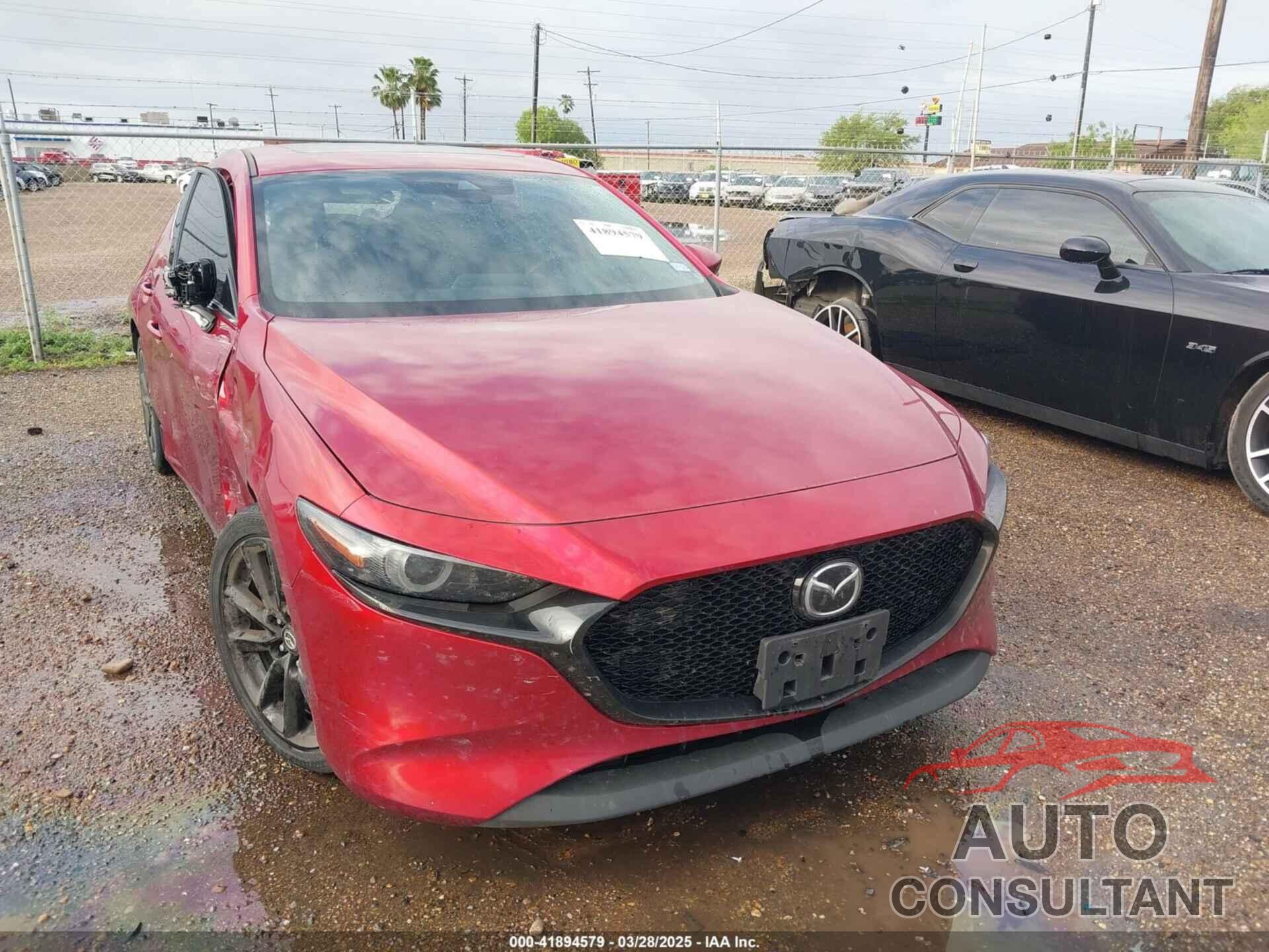 MAZDA MAZDA3 HATCHBACK 2022 - JM1BPBML6N1517440