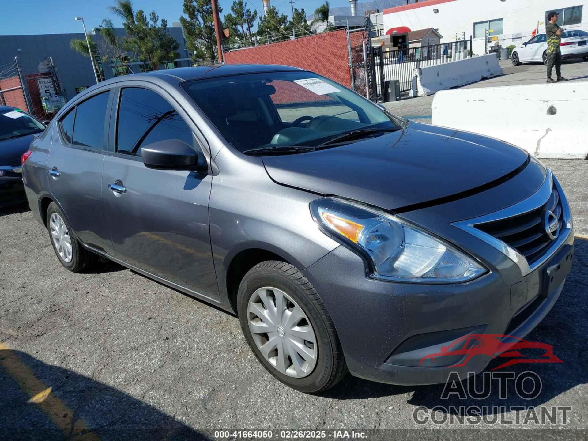 NISSAN VERSA 2019 - 3N1CN7AP7KL851465
