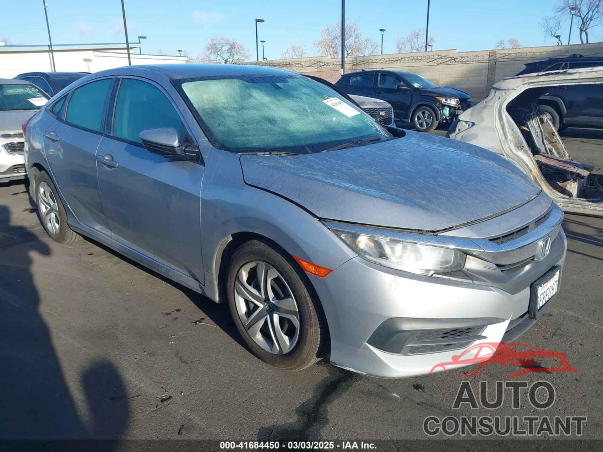 HONDA CIVIC 2018 - 2HGFC2F58JH571072