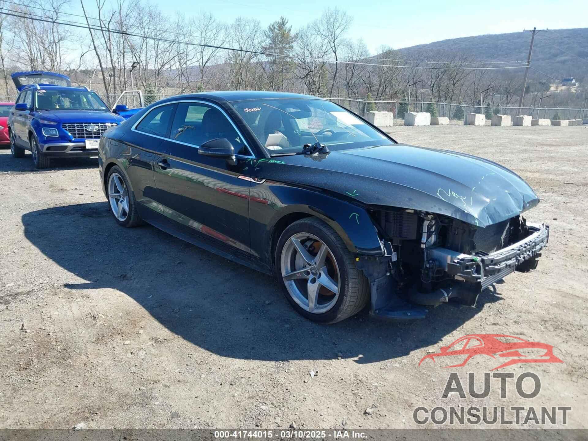 AUDI A5 2019 - WAUTNAF54KA026957