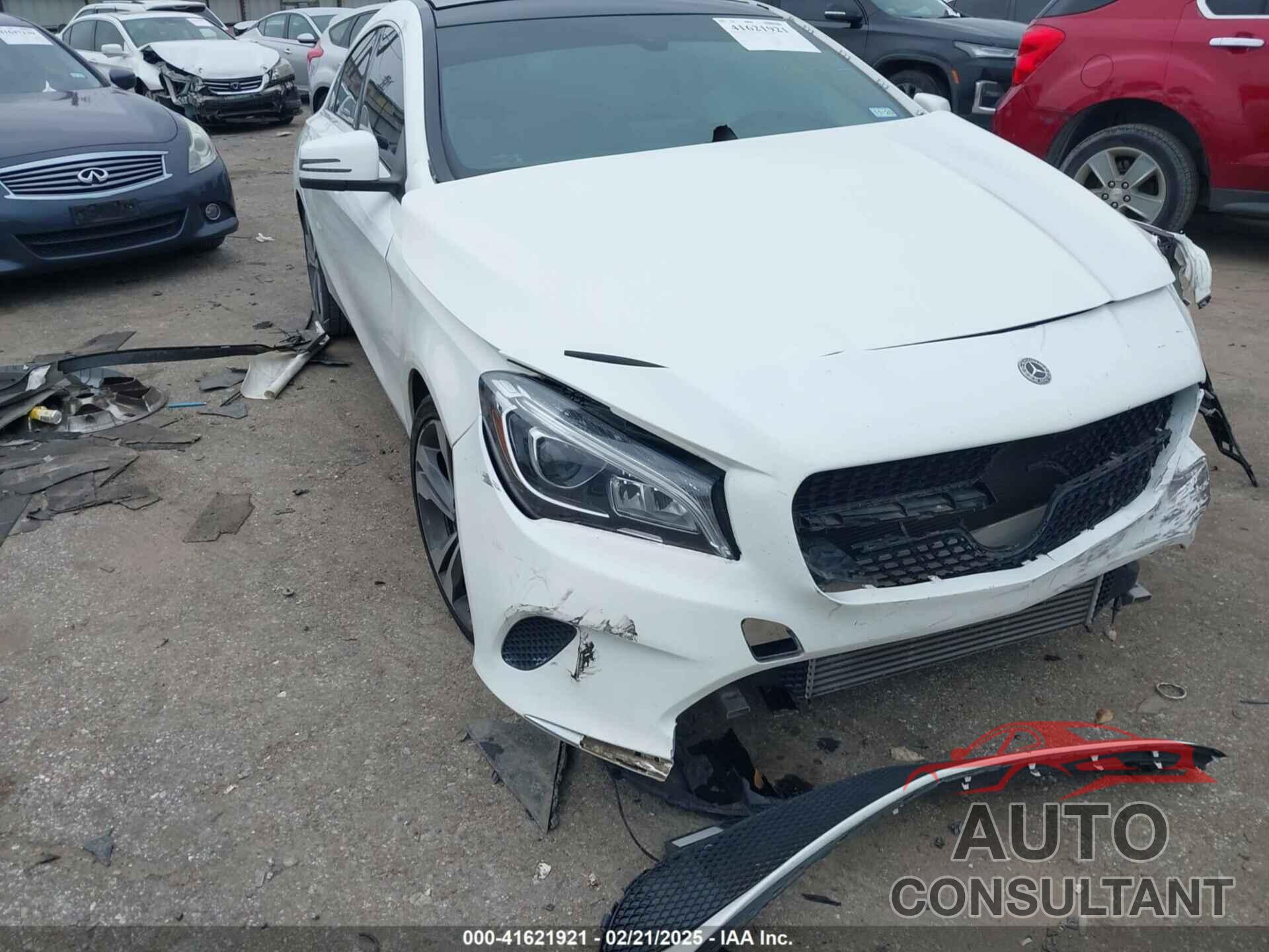 MERCEDES-BENZ CLA 250 2019 - WDDSJ4EB1KN719681