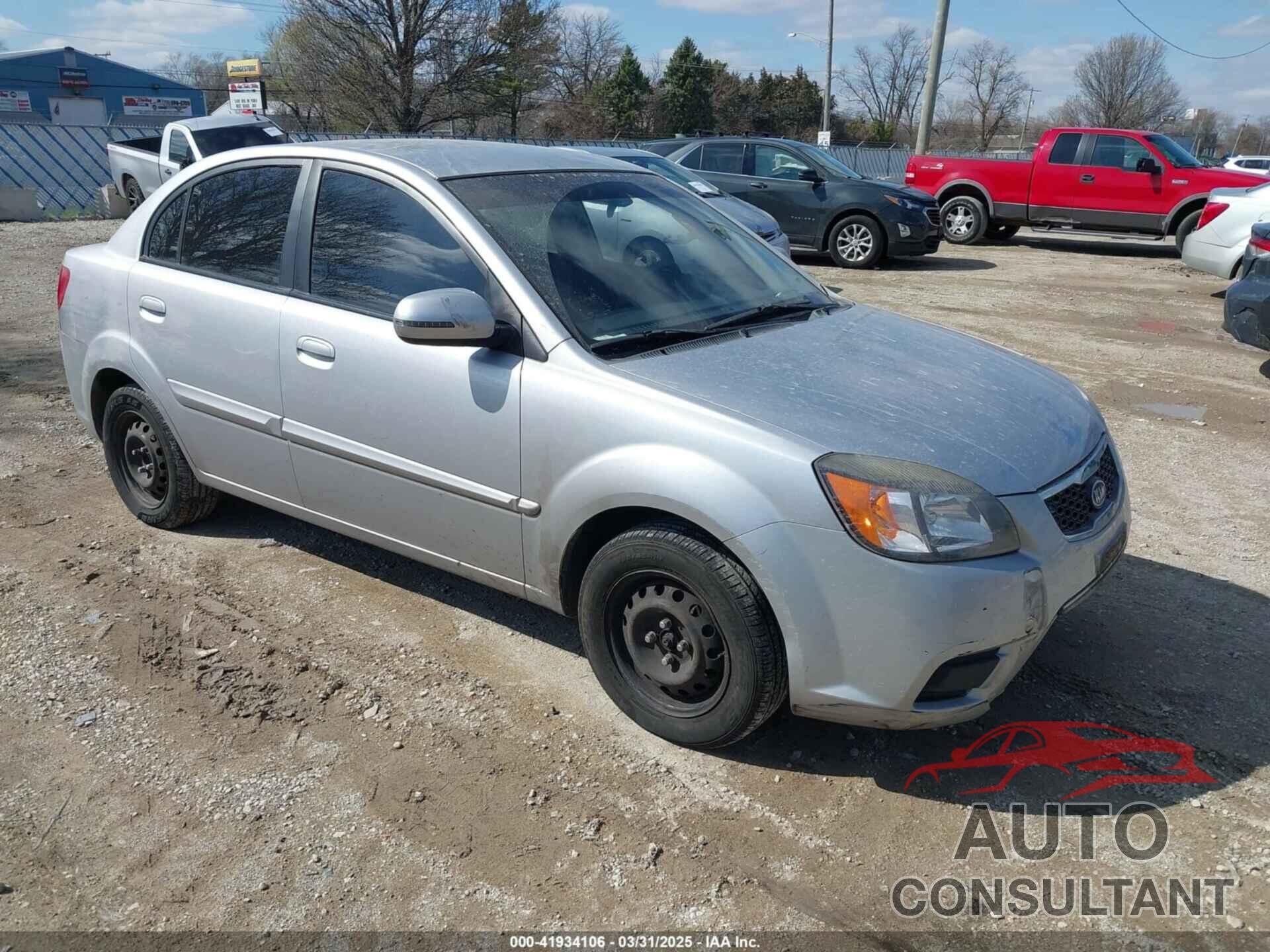 KIA RIO 2011 - KNADH4A30B6925420