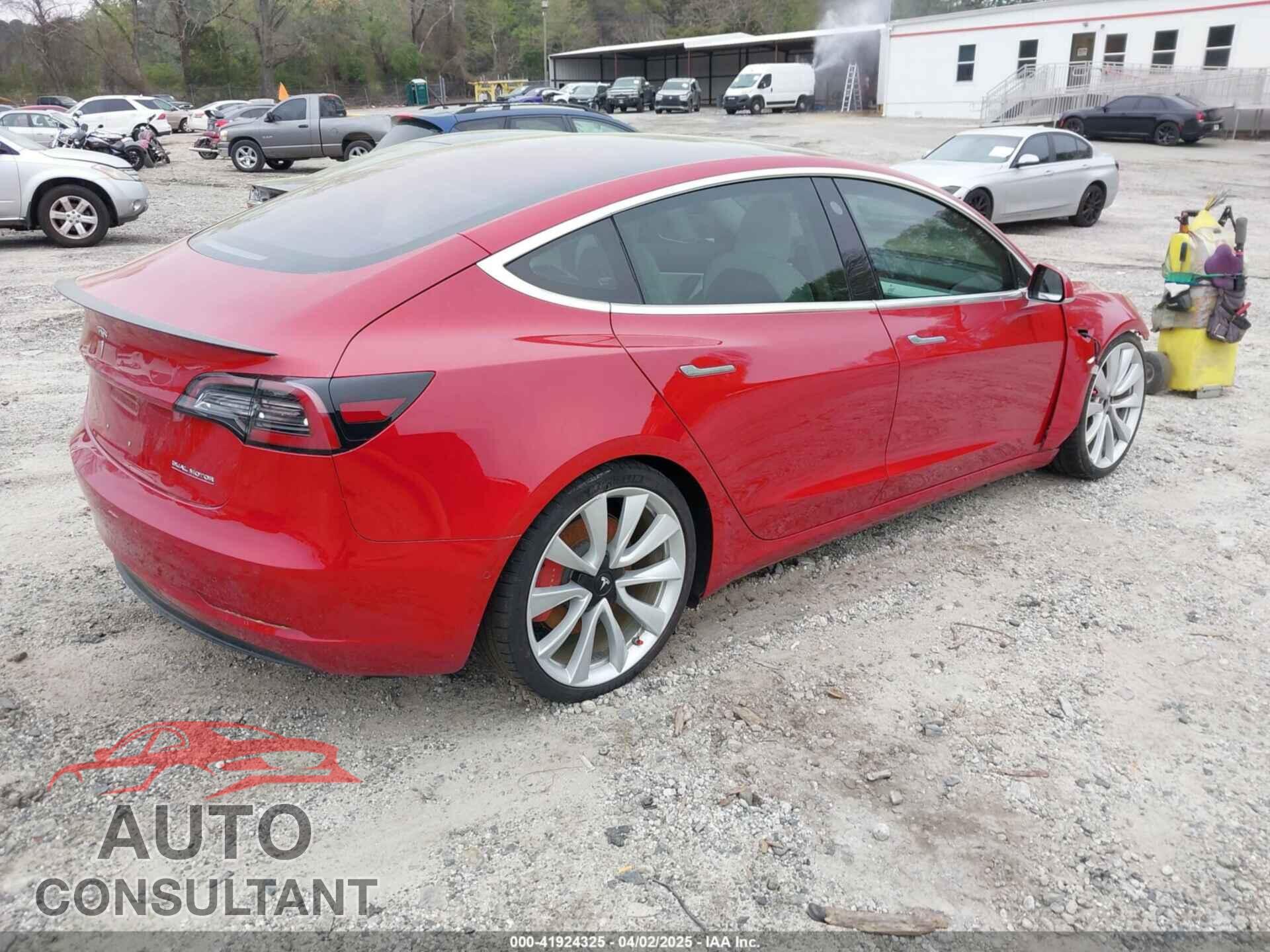 TESLA MODEL 3 2018 - 5YJ3E1EB7JF055384