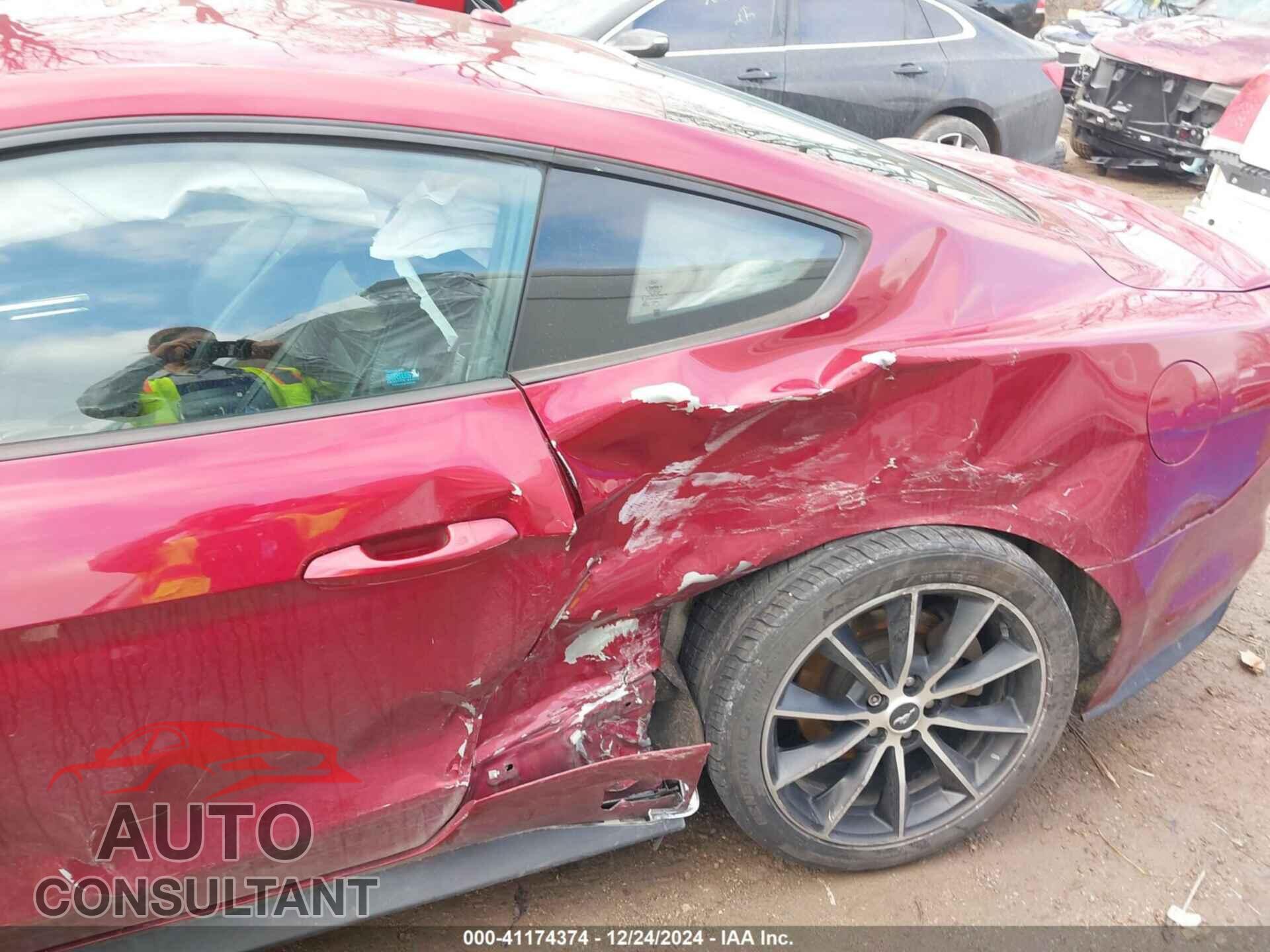 FORD MUSTANG 2017 - 1FA6P8THXH5247083