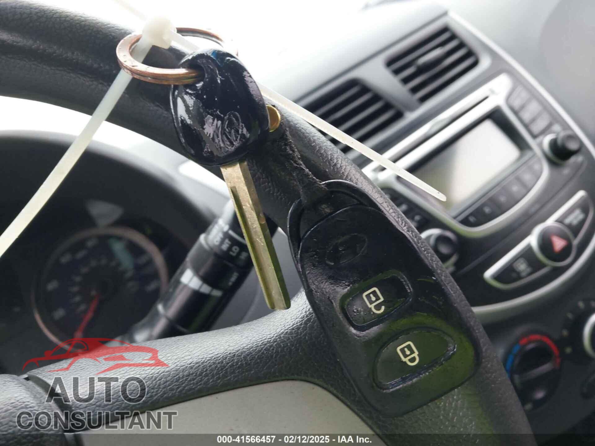 HYUNDAI ACCENT 2013 - KMHCT4AE8DU559778