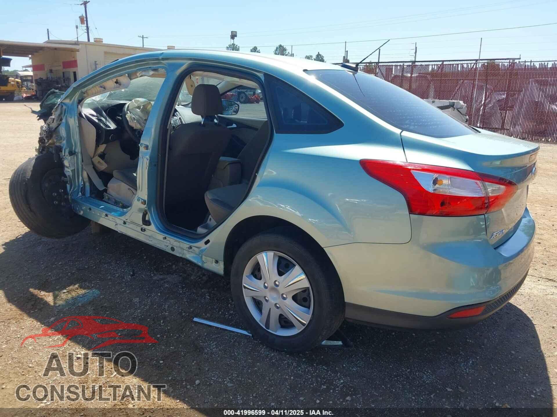 FORD FOCUS 2012 - 1FAHP3F20CL320775