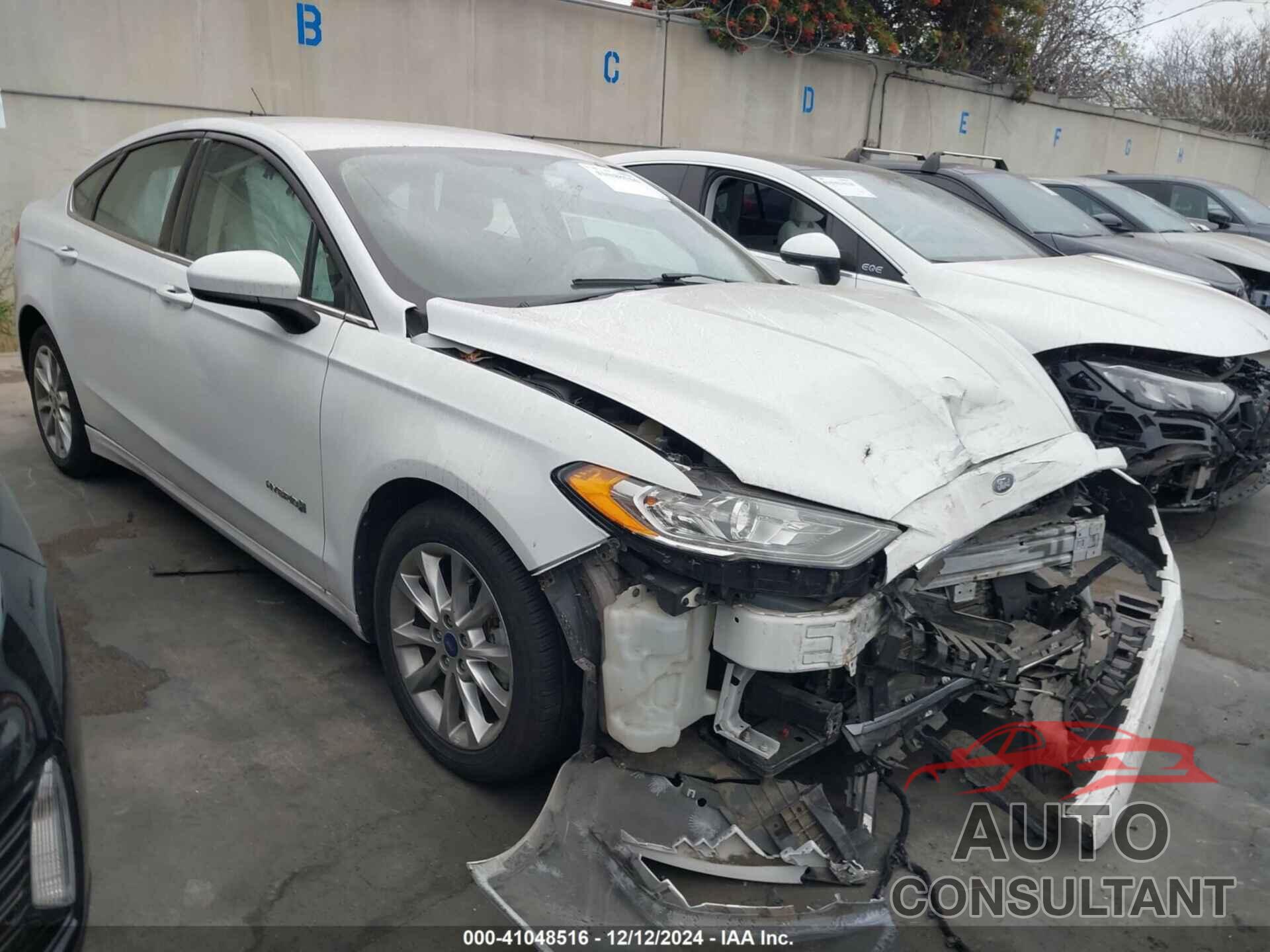 FORD FUSION HYBRID 2017 - 3FA6P0LU4HR381406
