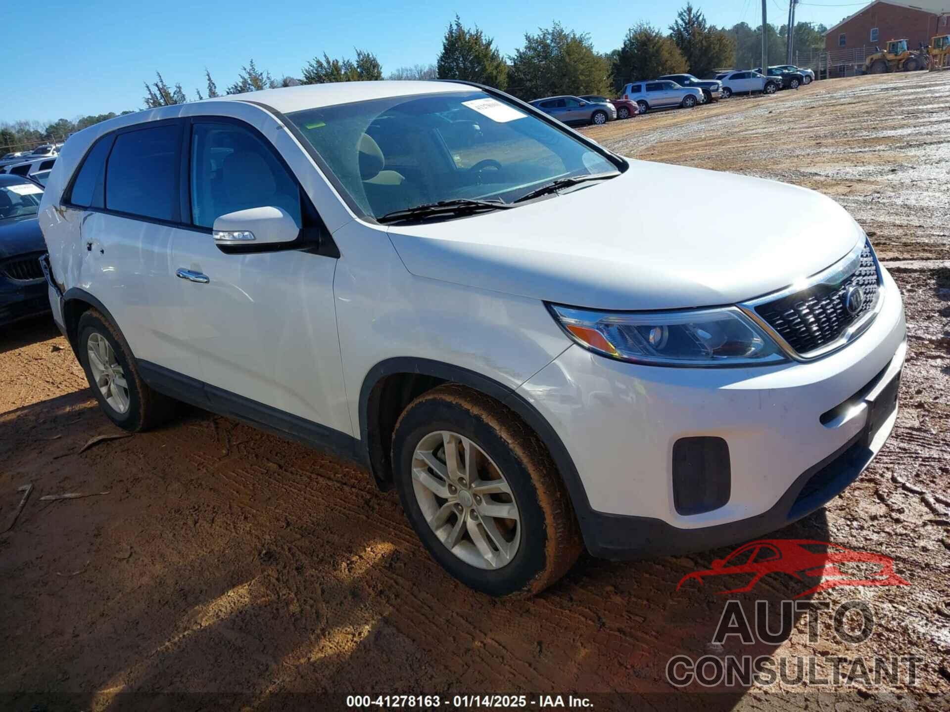 KIA SORENTO 2015 - 5XYKT3A66FG655626