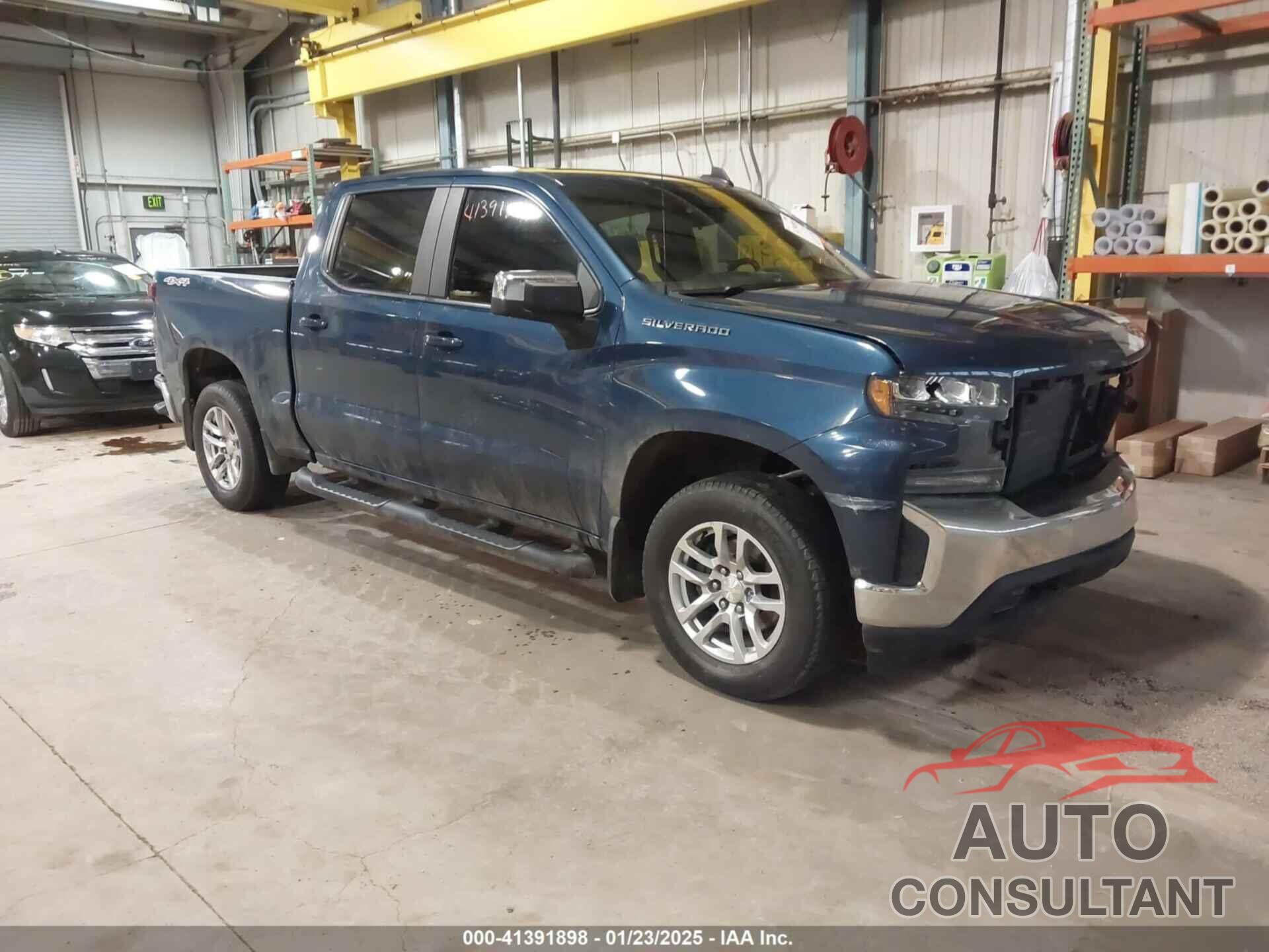 CHEVROLET SILVERADO 1500 2019 - 1GCUYDED9KZ121072