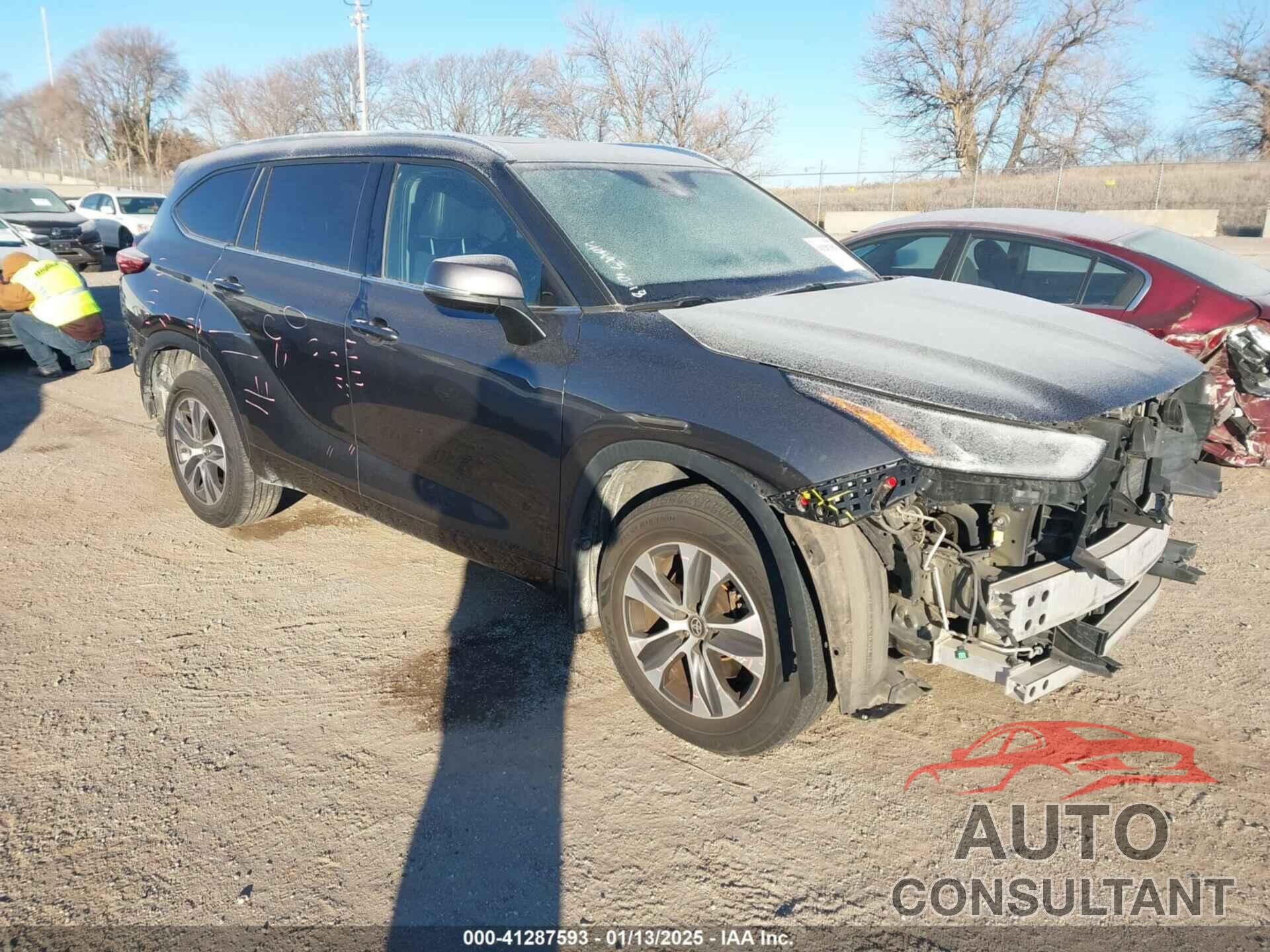 TOYOTA HIGHLANDER 2021 - 5TDGZRBH2MS524376