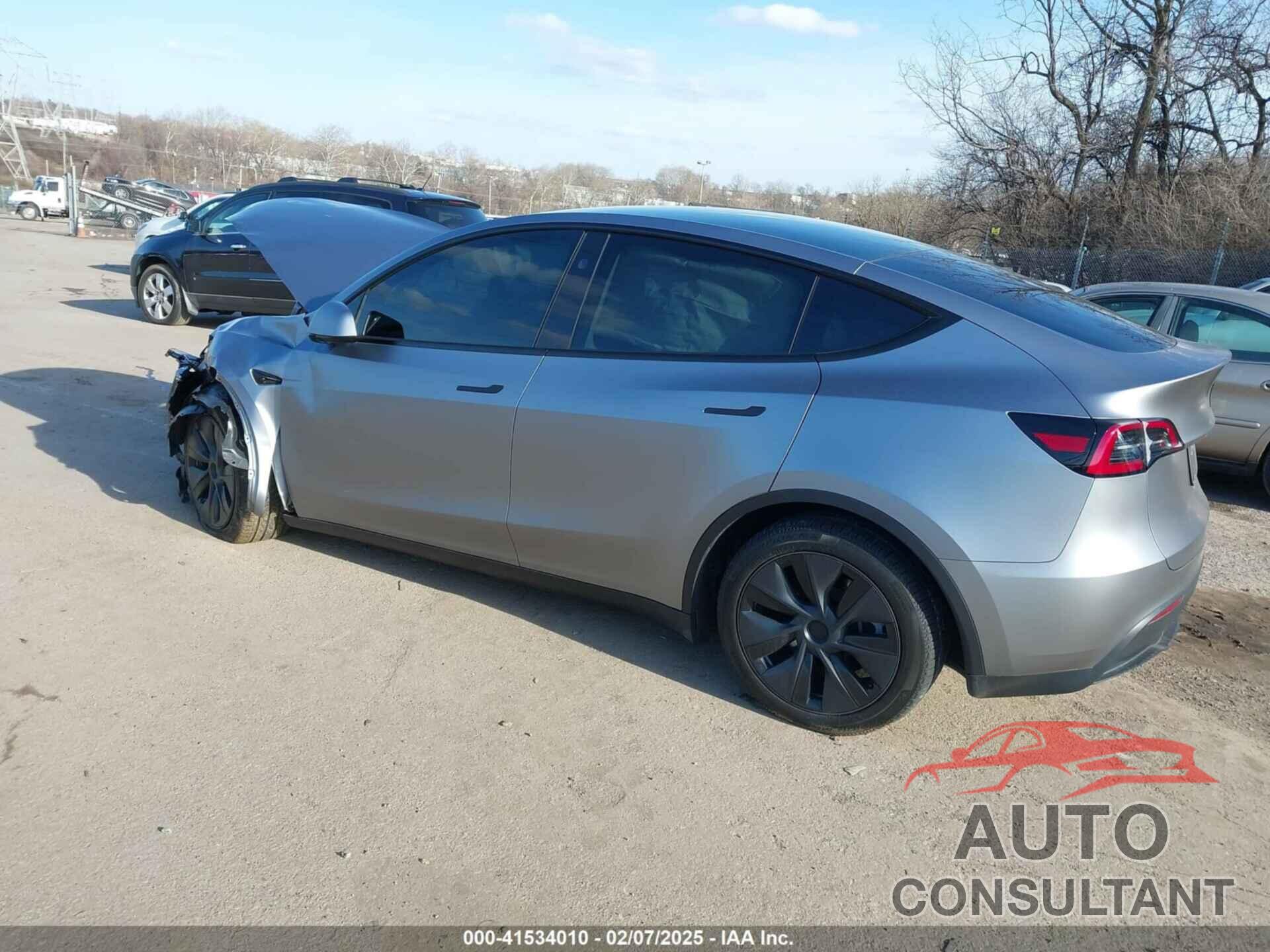 TESLA MODEL Y 2024 - 7SAYGDEE2RA311261