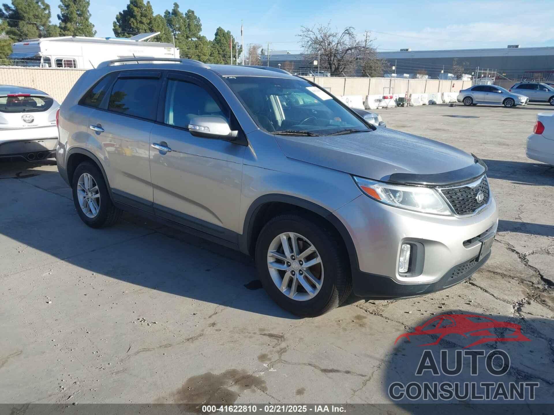 KIA SORENTO 2014 - 5XYKT4A69EG458017