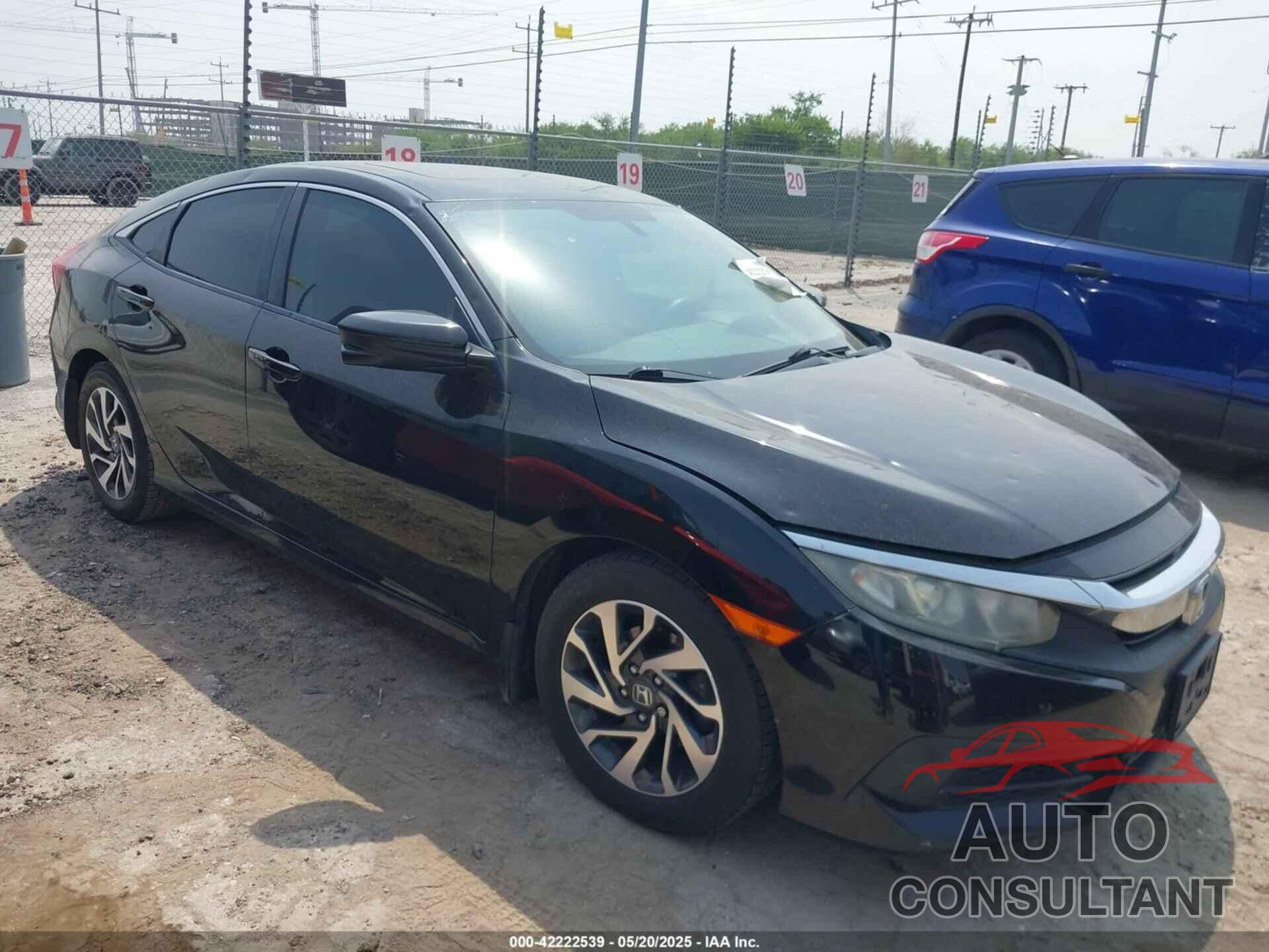 HONDA CIVIC 2018 - 2HGFC2F79JH597603