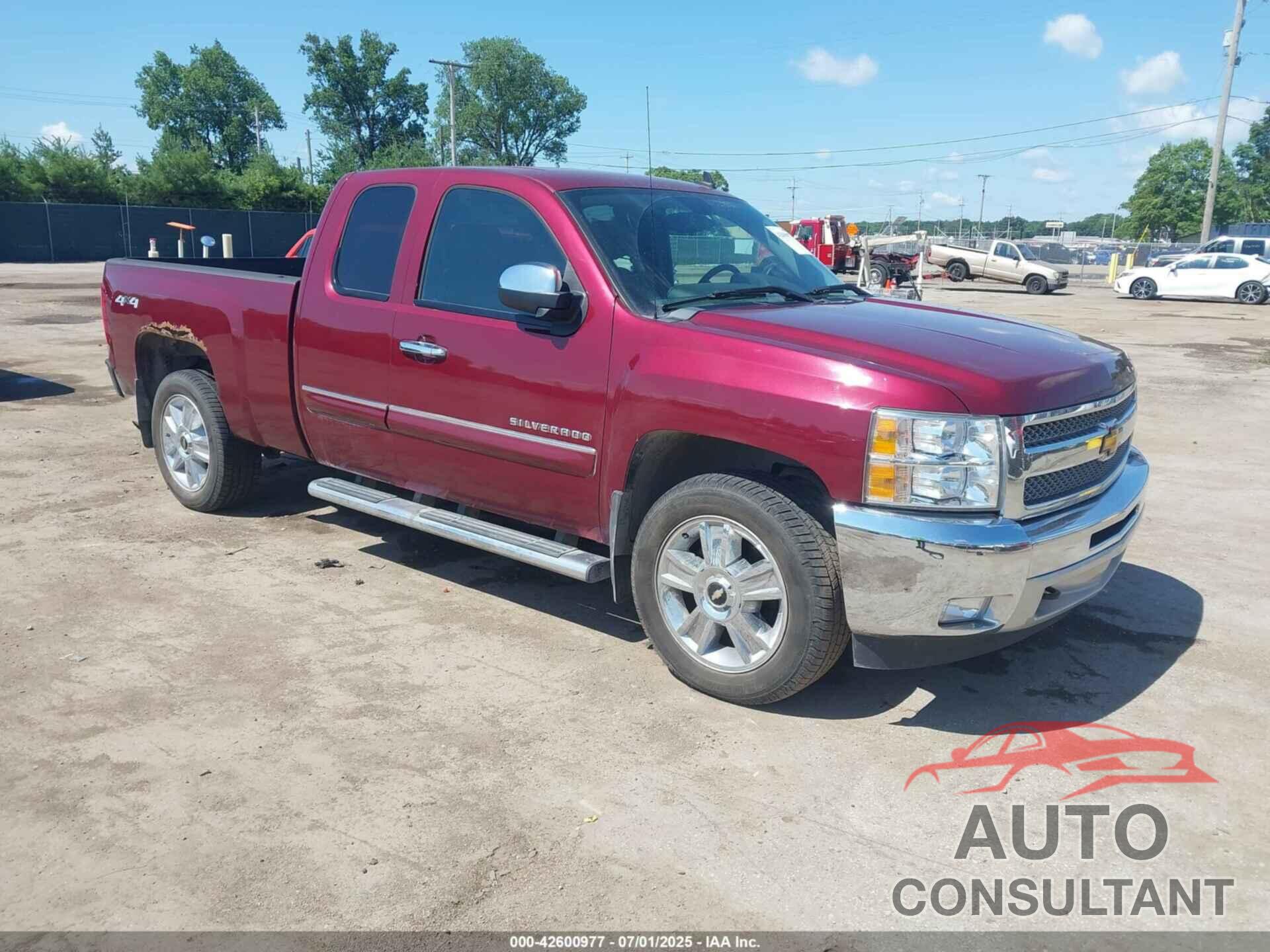 CHEVROLET SILVERADO 1500 2013 - 1GCRKSE72DZ236668