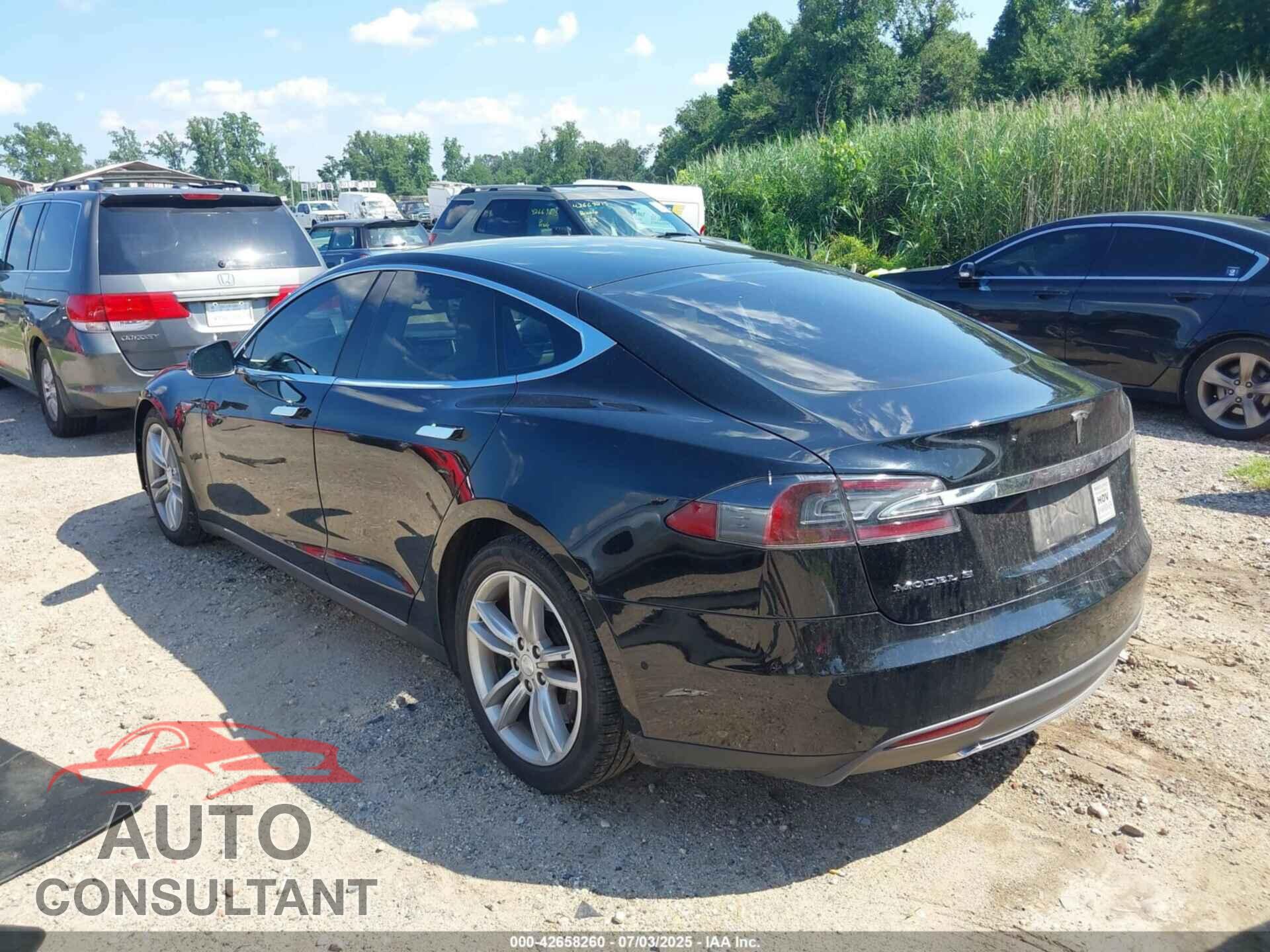 TESLA MODEL S 2015 - 5YJSA1S21FF096872
