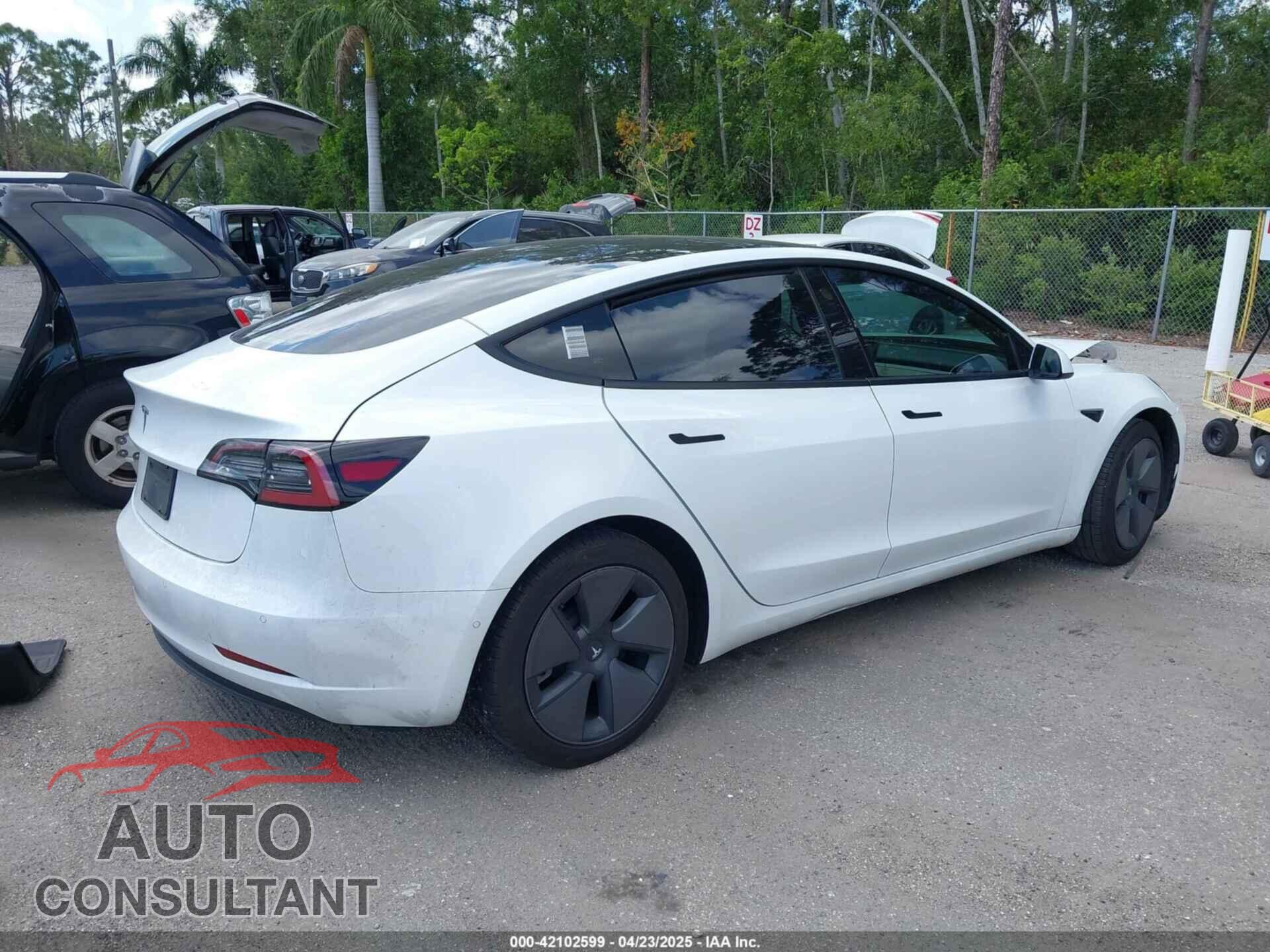 TESLA MODEL 3 2021 - 5YJ3E1EA5MF016627