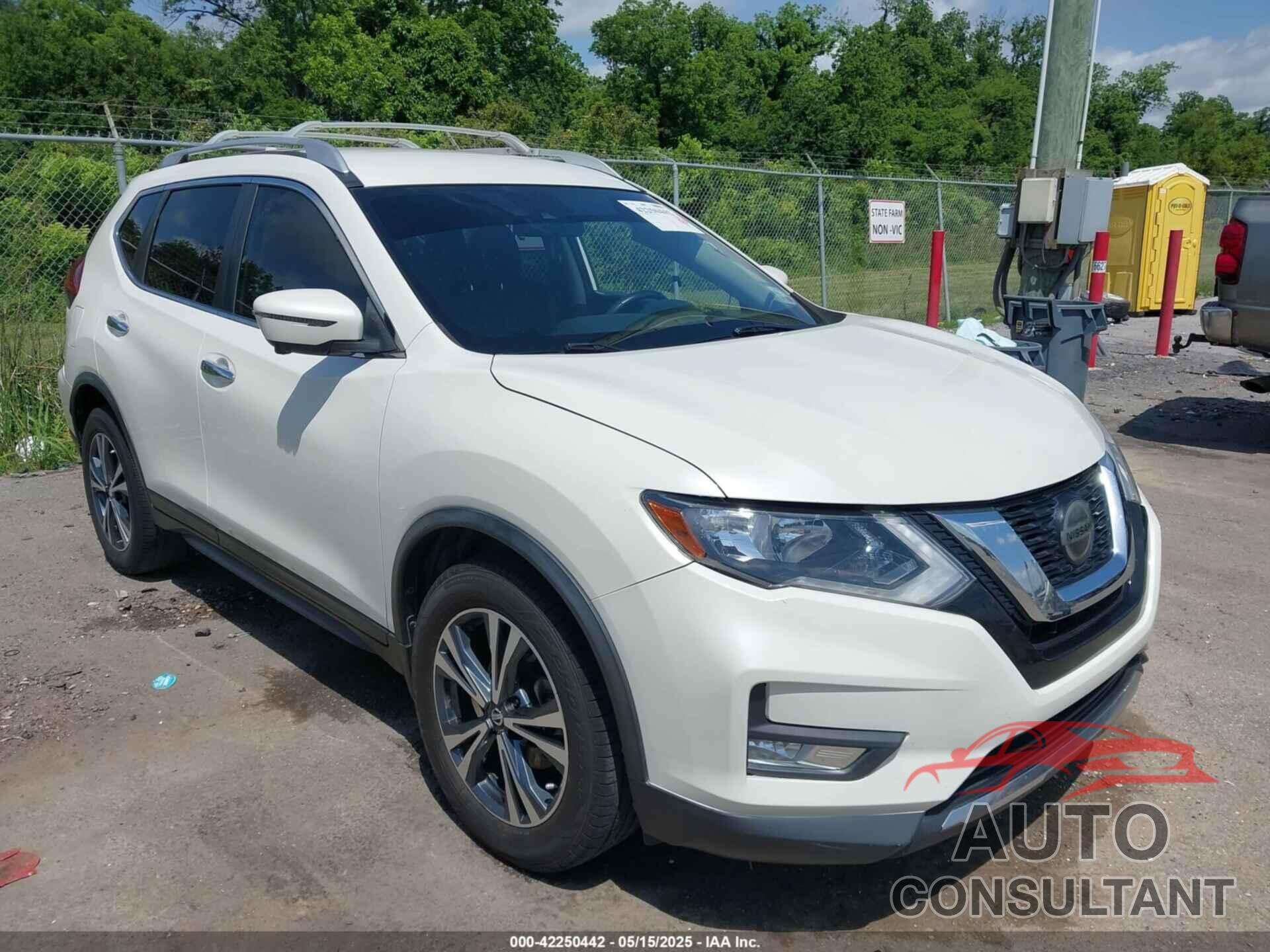 NISSAN ROGUE 2019 - JN8AT2MT6KW256210