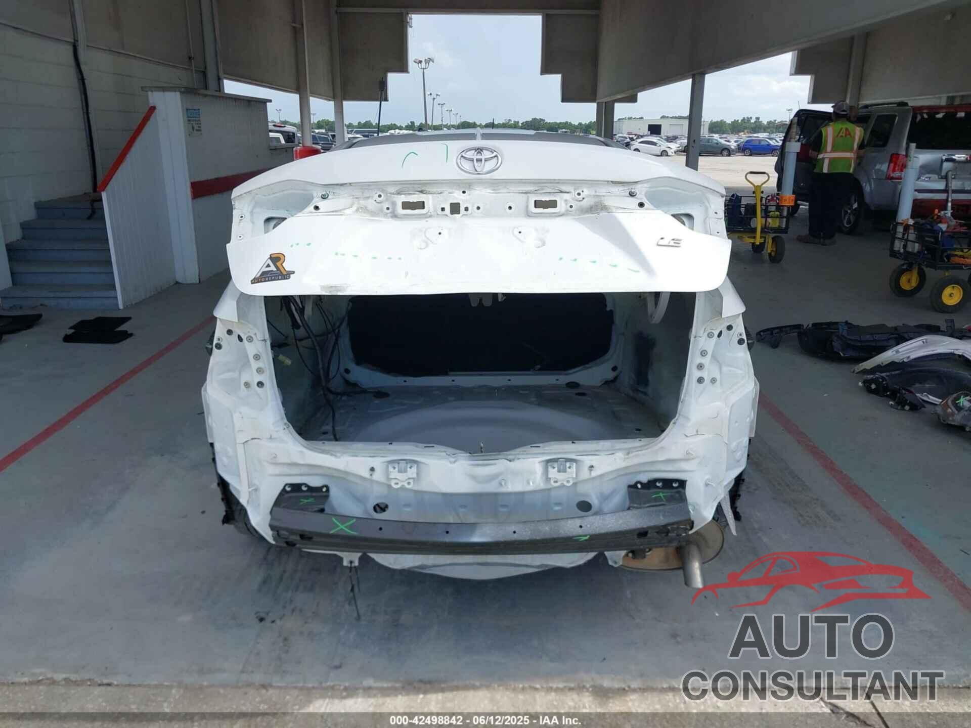 TOYOTA COROLLA 2022 - JTDEPMAE9N3003780
