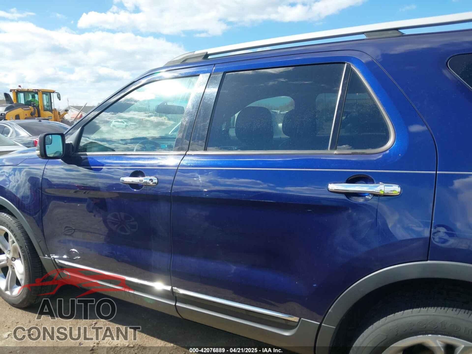 FORD EXPLORER 2011 - 1FMHK8F84BGA84810
