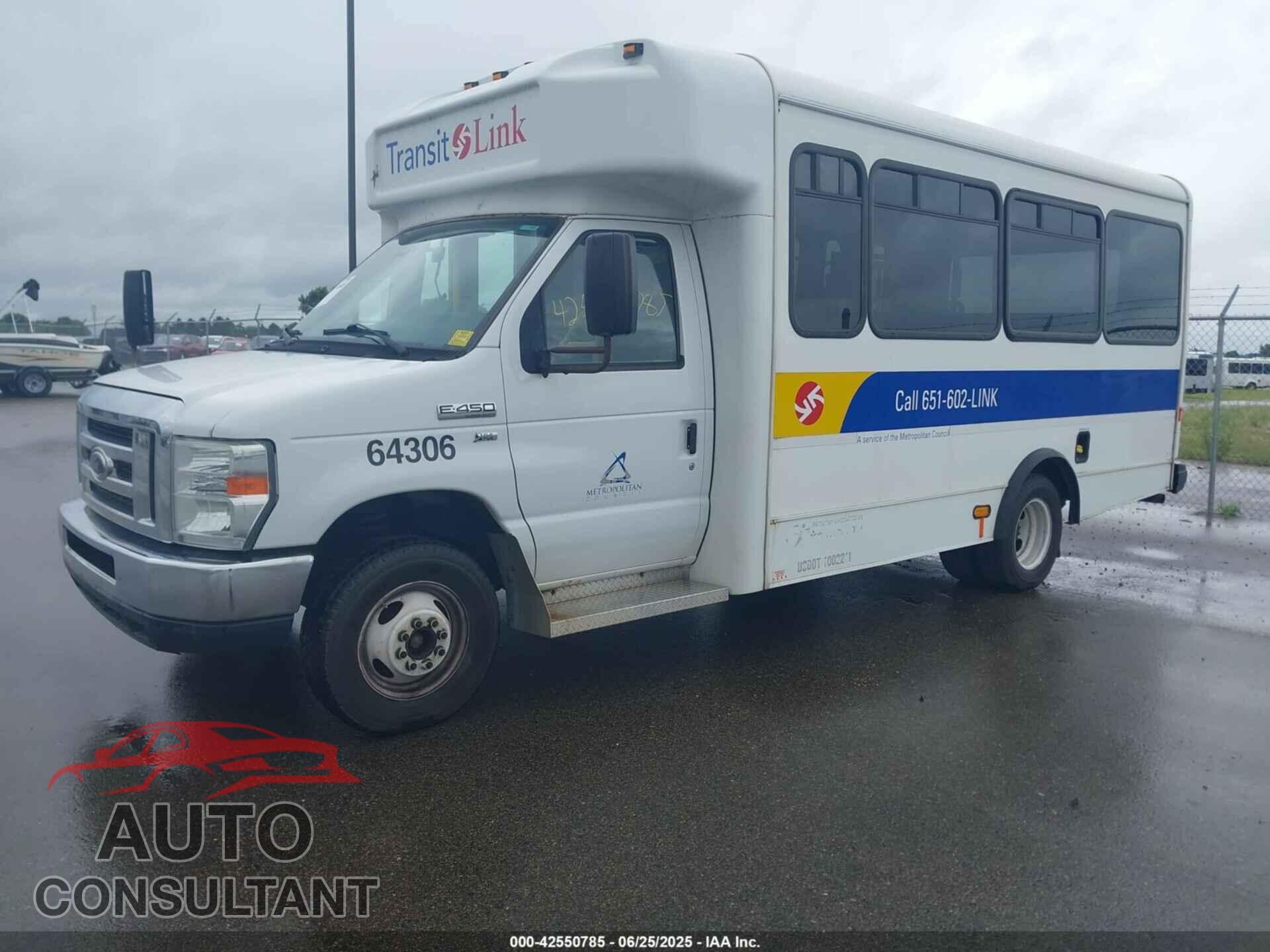 FORD ECONOLINE 2015 - 1FDEE4FL7FDA23823