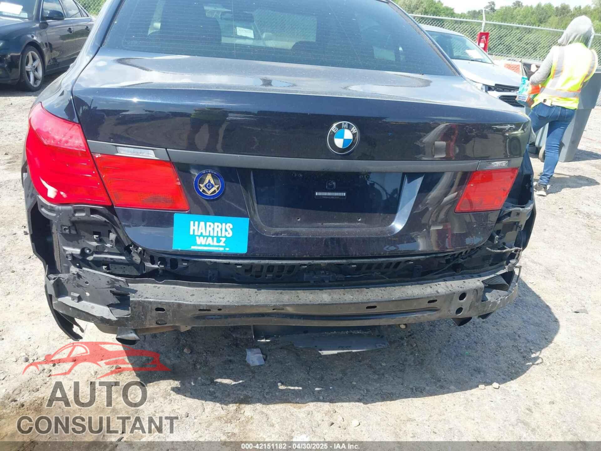 BMW 740I 2011 - WBAKA4C50BC392111