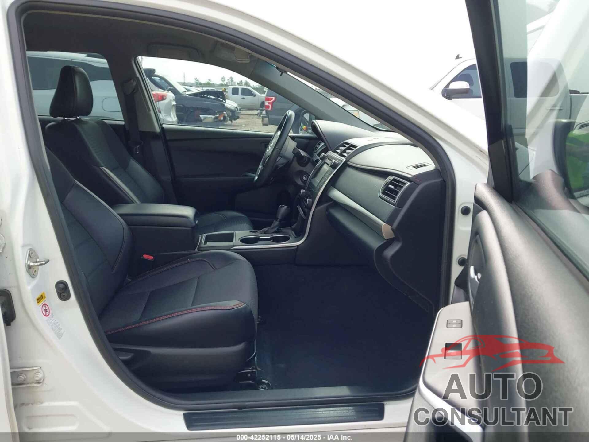 TOYOTA CAMRY 2016 - 4T1BF1FK3GU131024