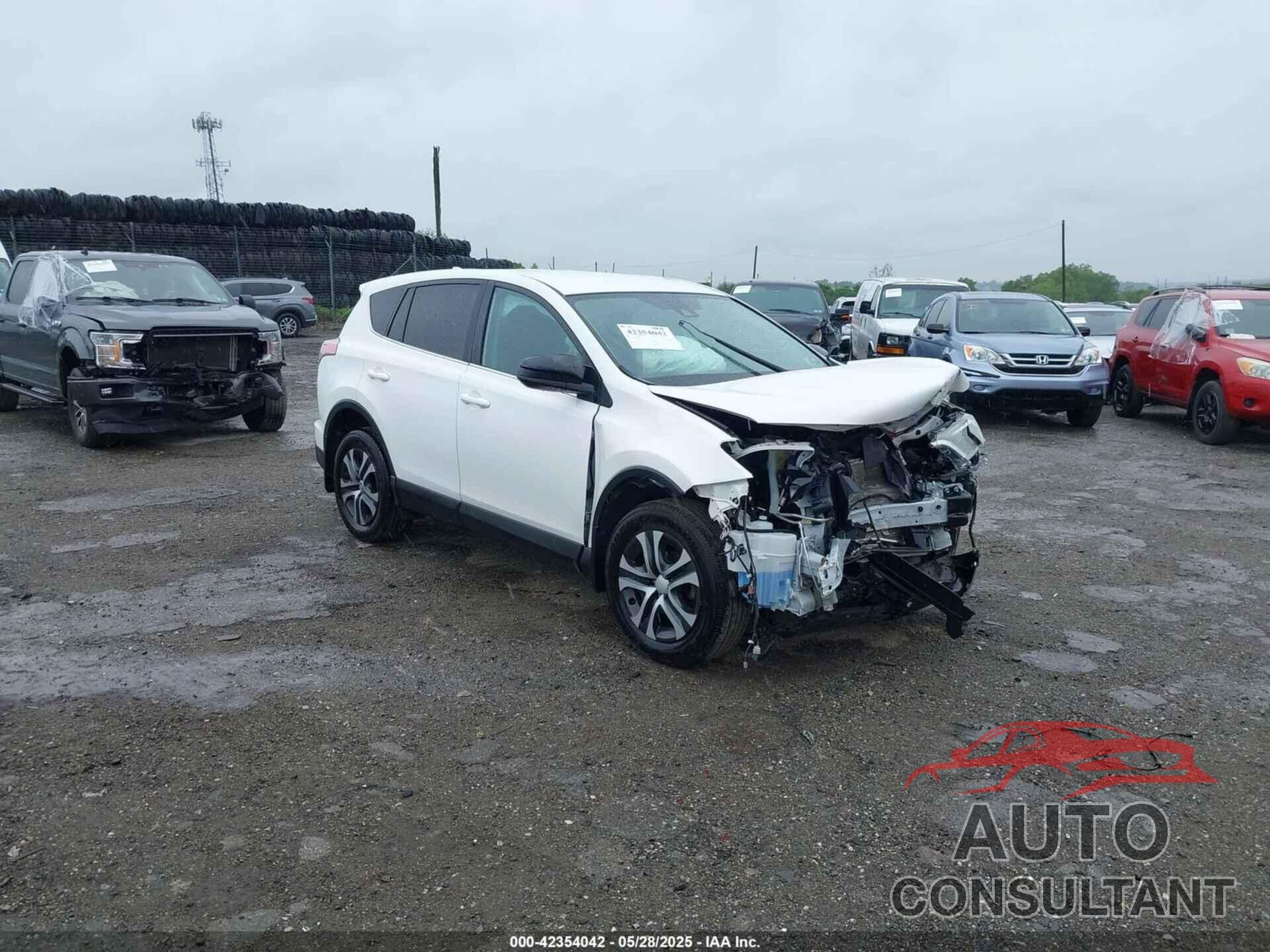 TOYOTA RAV4 2018 - 2T3BFREV7JW851015
