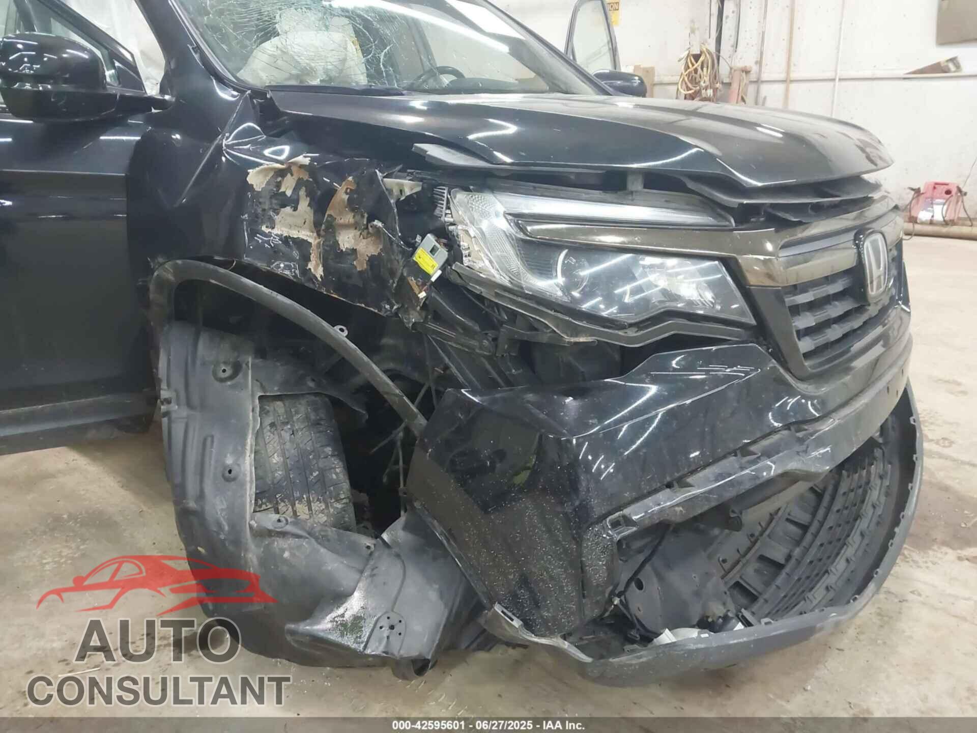 HONDA RIDGELINE 2017 - 5FPYK3F83HB012000