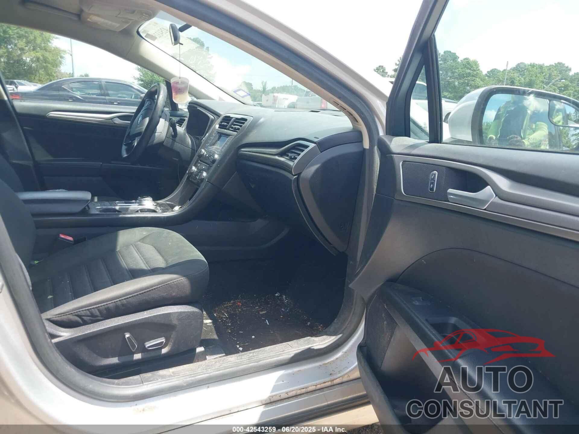 FORD FUSION HYBRID 2018 - 3FA6P0LU2JR172557