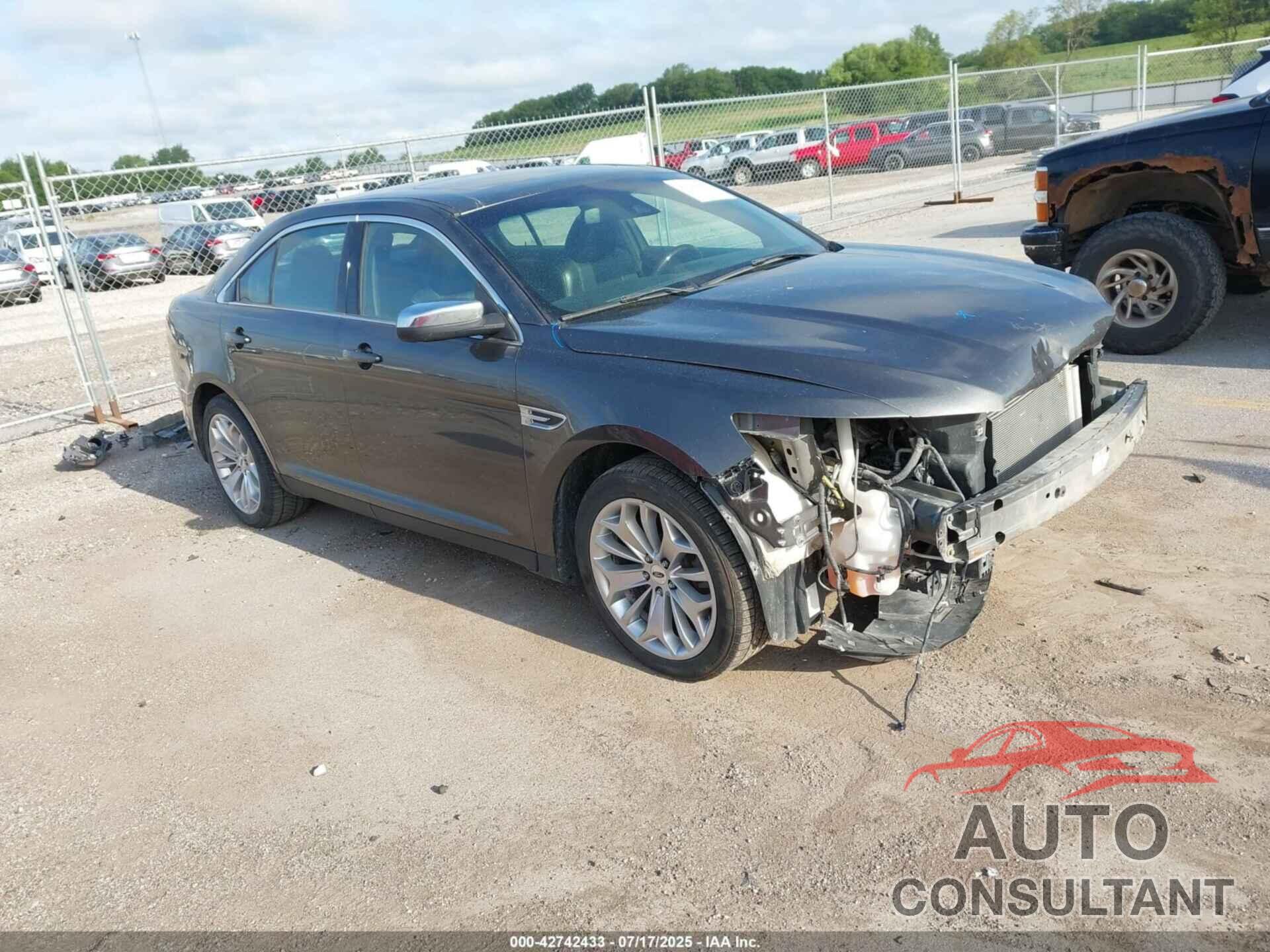 FORD TAURUS 2017 - 1FAHP2F81HG115044