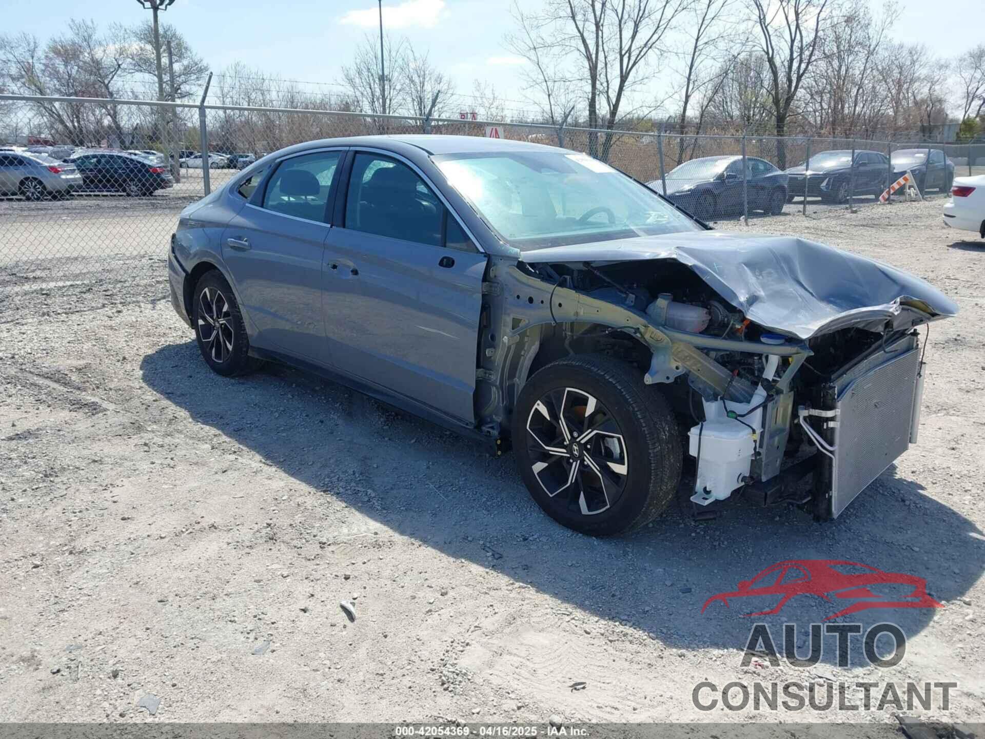 HYUNDAI SONATA 2025 - KMHL64JA3SA452818