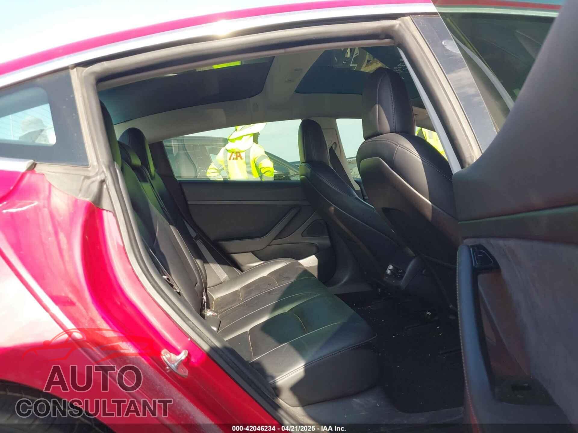 TESLA MODEL 3 2020 - 5YJ3E1EA0LF611657