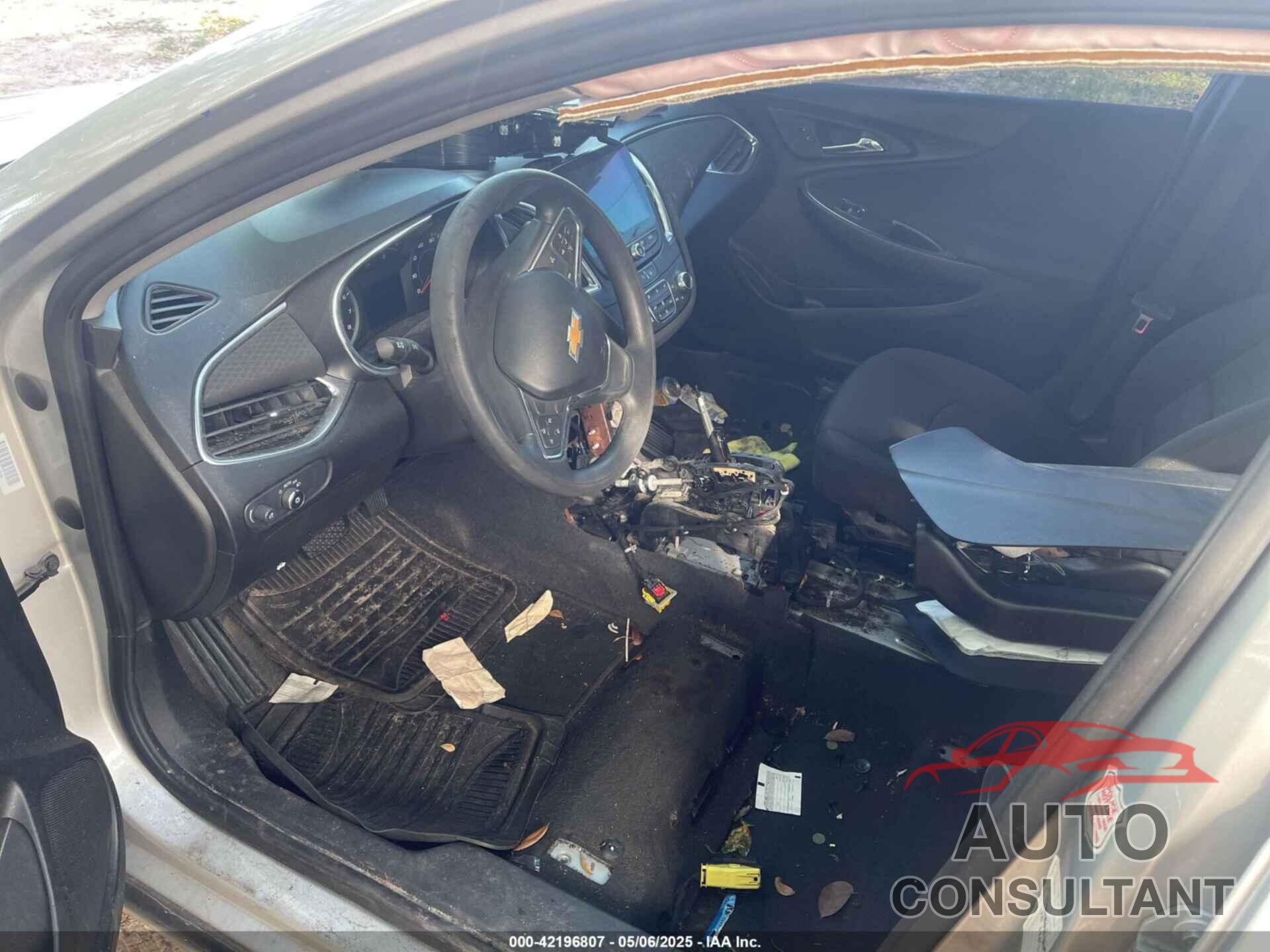 CHEVROLET MALIBU 2021 - 1G1ZD5ST5MF062652