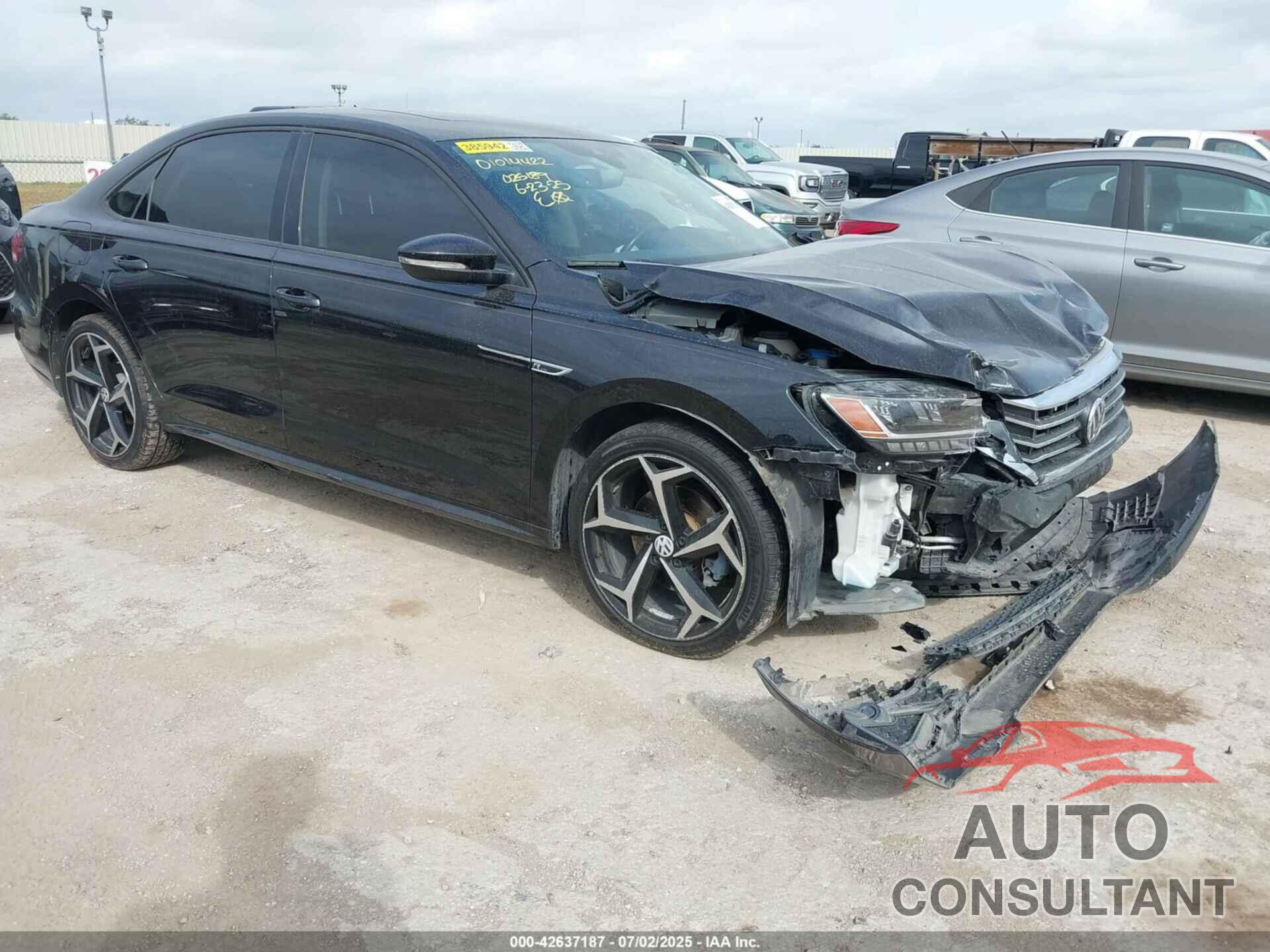 VOLKSWAGEN PASSAT 2020 - 1VWMA7A34LC025189