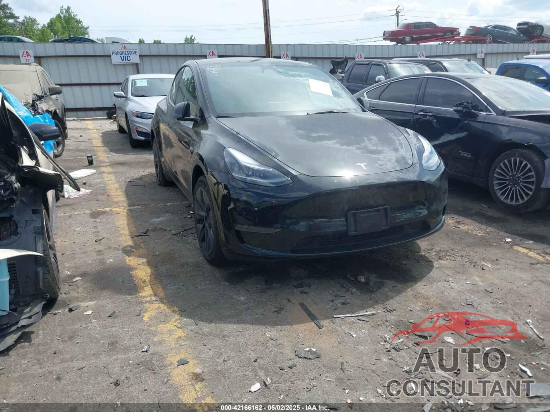 TESLA MODEL Y 2025 - 7SAYGDED6SA340405