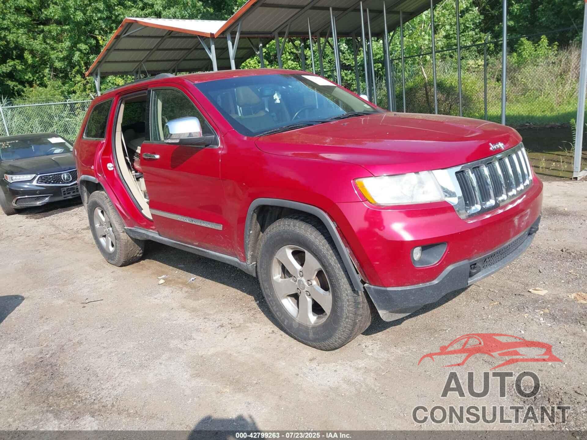 JEEP GRAND CHEROKEE 2011 - 1J4RR5GT7BC527328