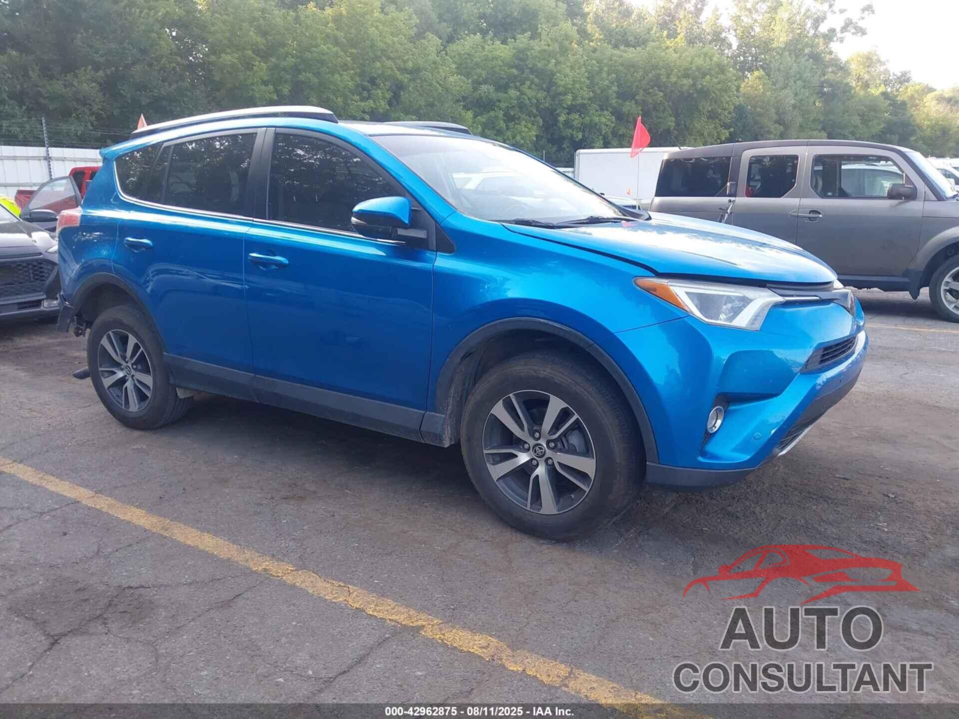 TOYOTA RAV4 2018 - JTMRFREV3JJ252089