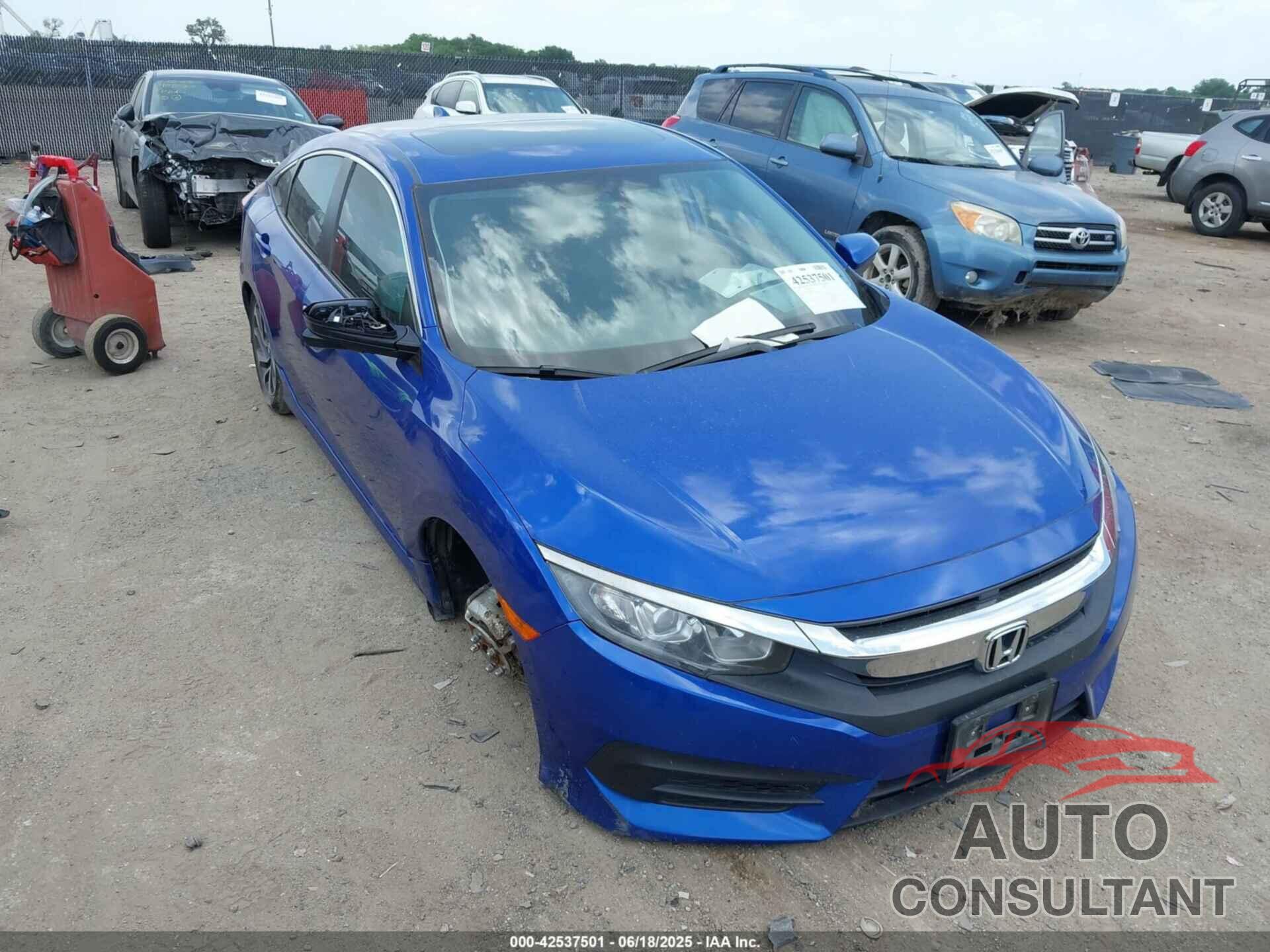 HONDA CIVIC 2018 - 19XFC2F74JE044030