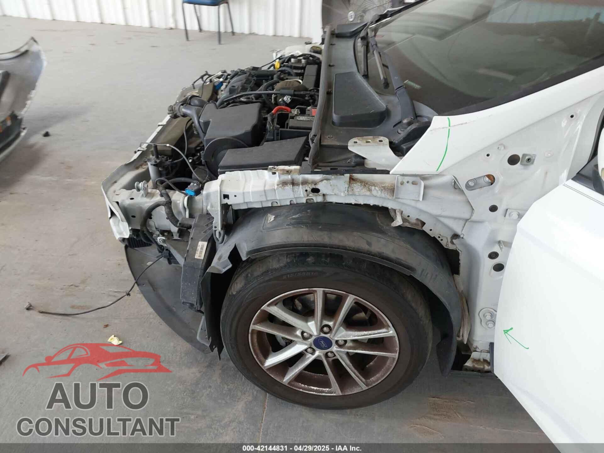 FORD FOCUS 2016 - 1FADP3K22GL264347