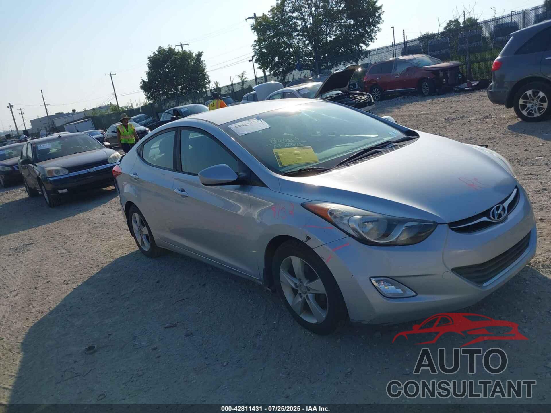 HYUNDAI ELANTRA 2013 - 5NPDH4AE5DH400477