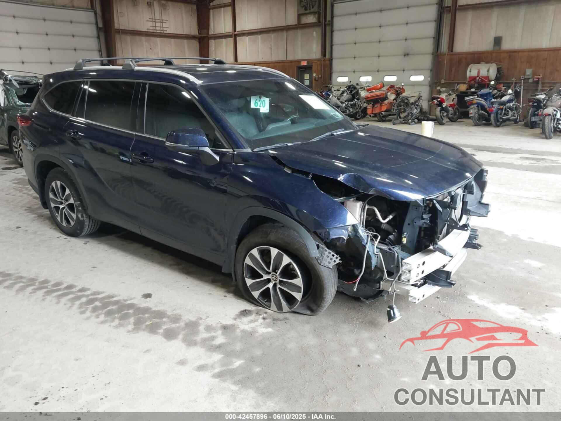 TOYOTA HIGHLANDER 2022 - 5TDHZRBH7NS573045