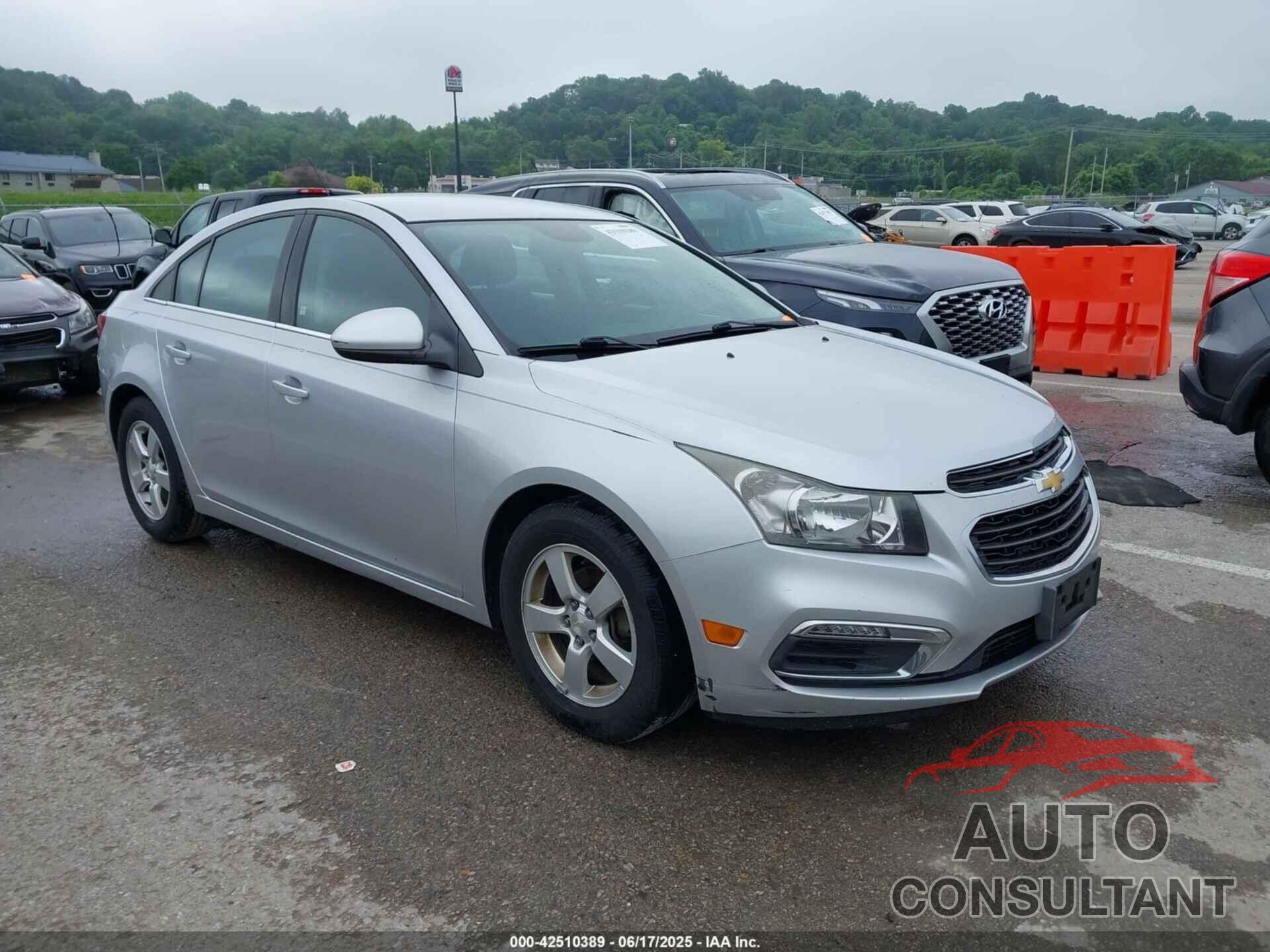 CHEVROLET CRUZE 2015 - 1G1PC5SB0F7108354