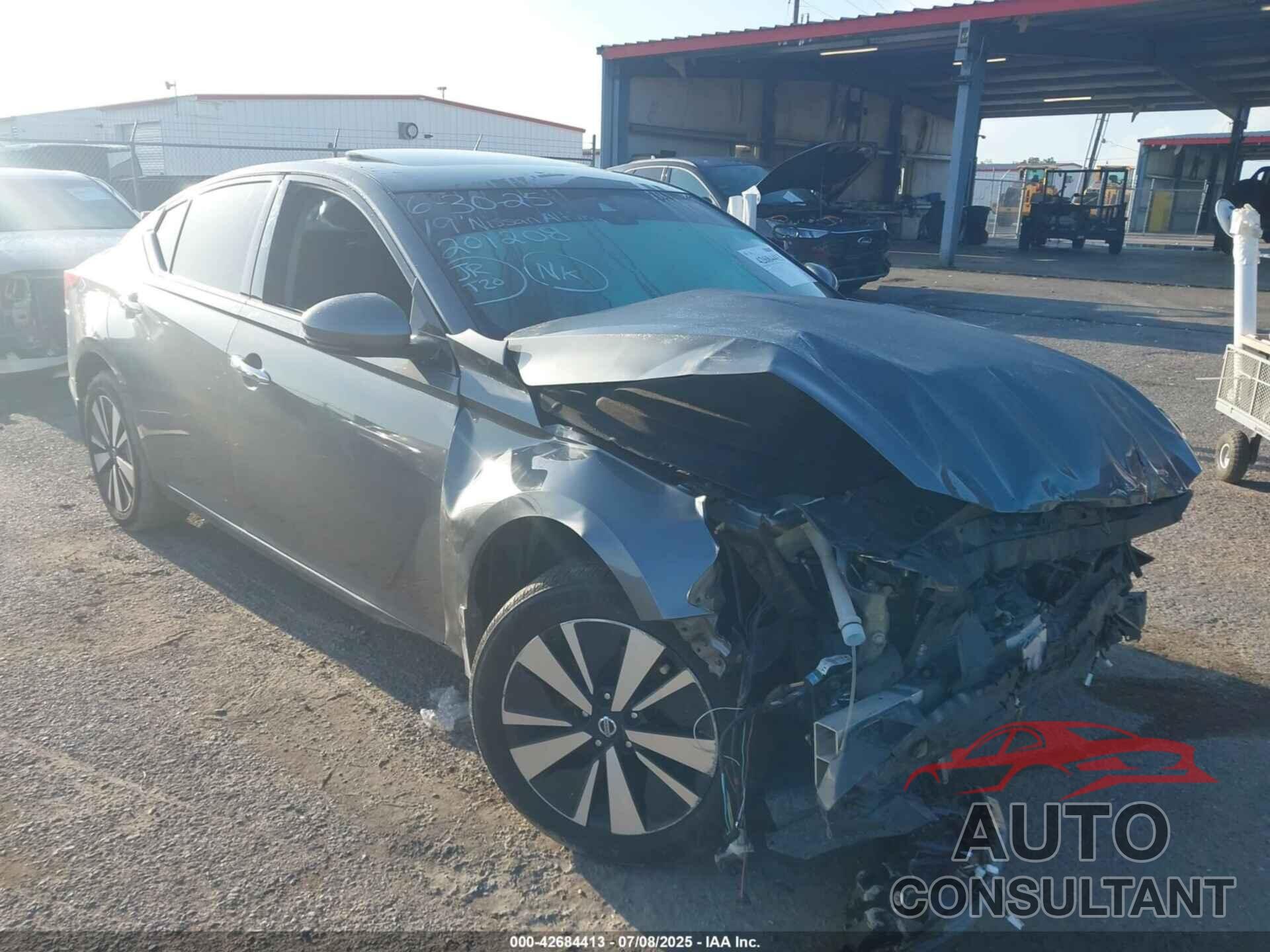 NISSAN ALTIMA 2019 - 1N4BL4DW1KC201208