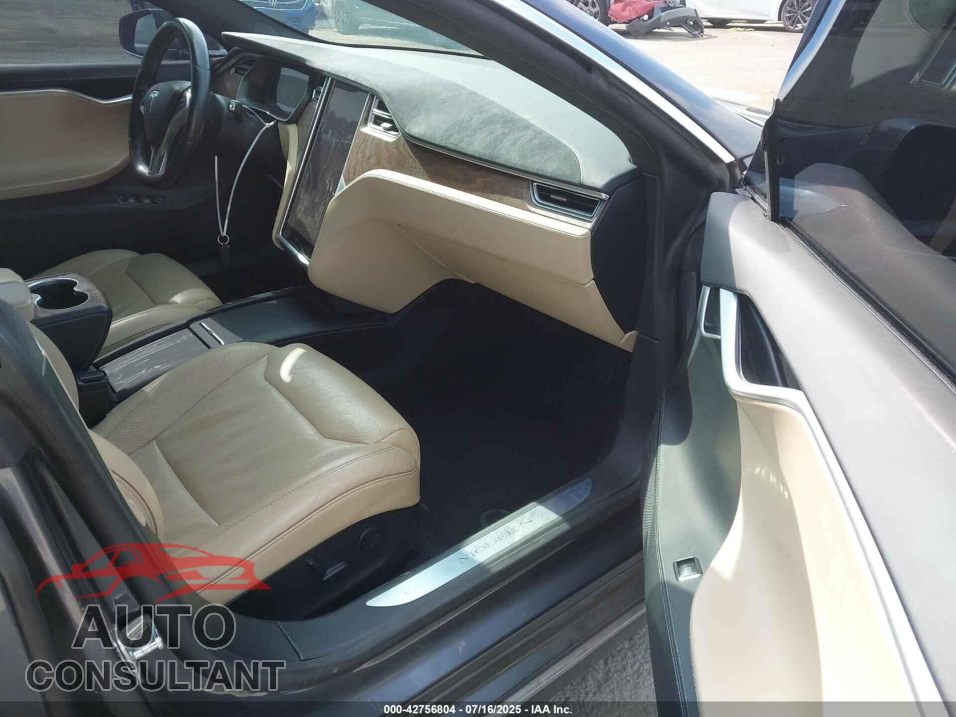 TESLA MODEL S 2017 - 5YJSA1E16HF180482