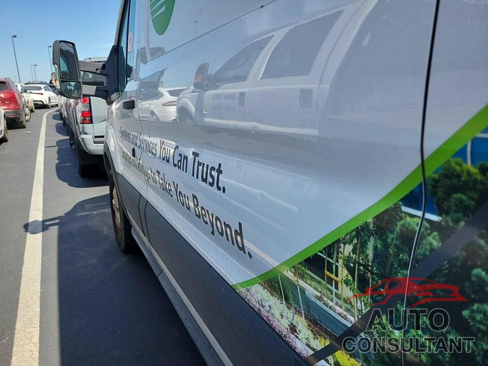 FORD TRANSIT 2019 - 1FTYR1YG4KKA40850