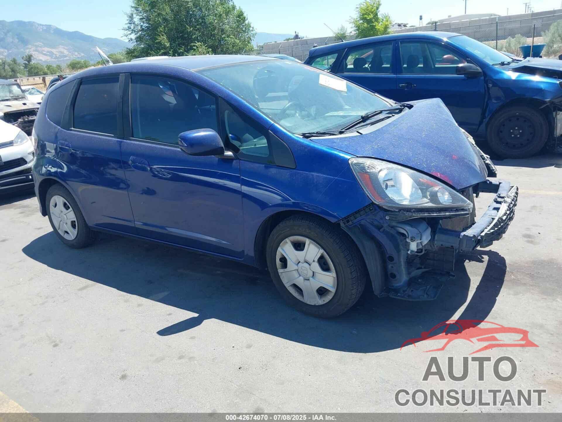 HONDA FIT 2013 - JHMGE8H31DC020774